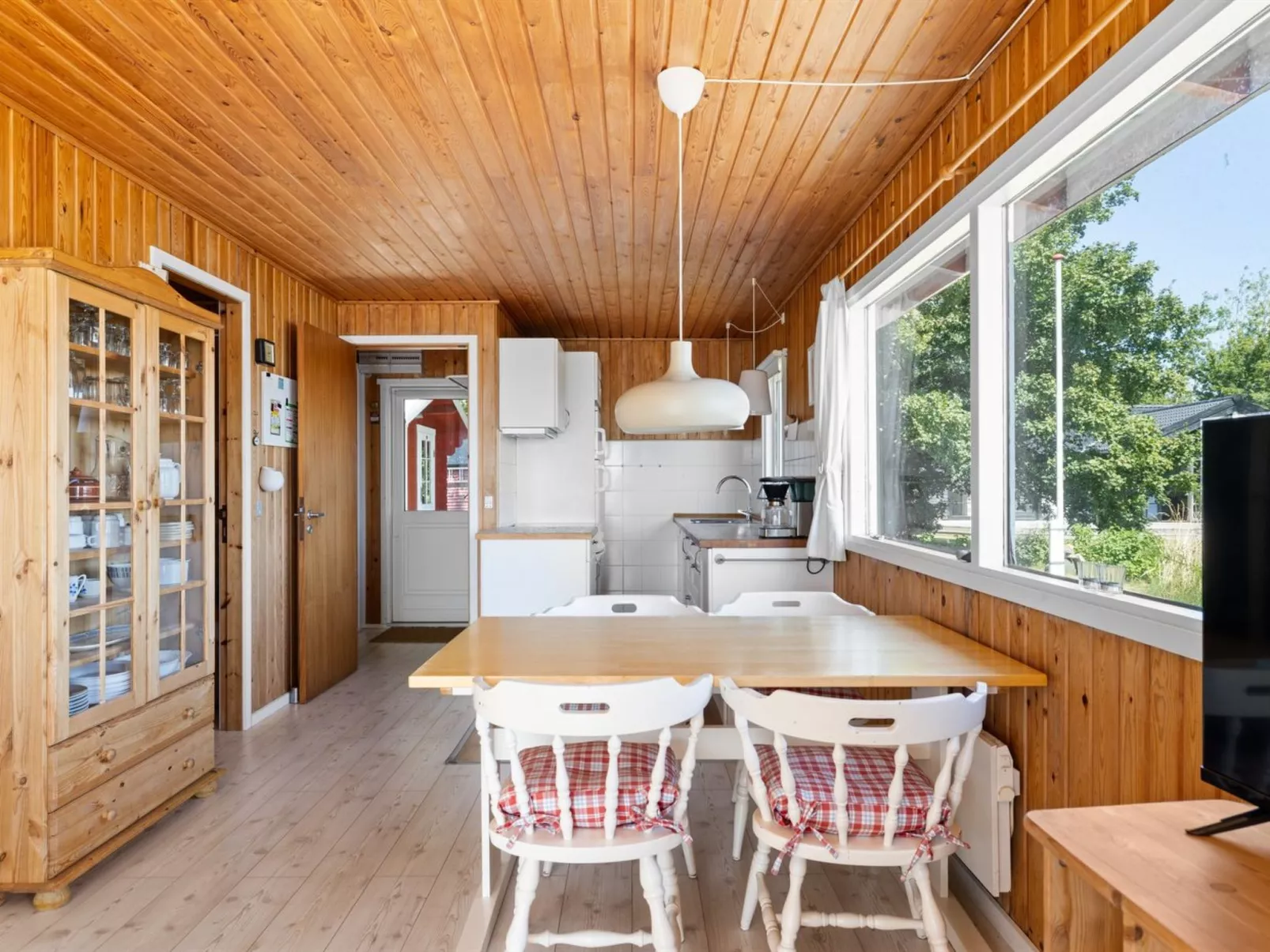 "Rajna" - 30m from the sea-Drinnen