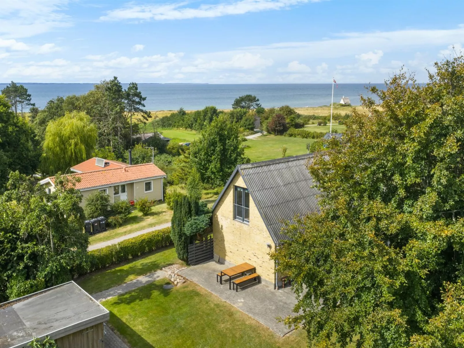 "Ina" - 210m from the sea-Draußen