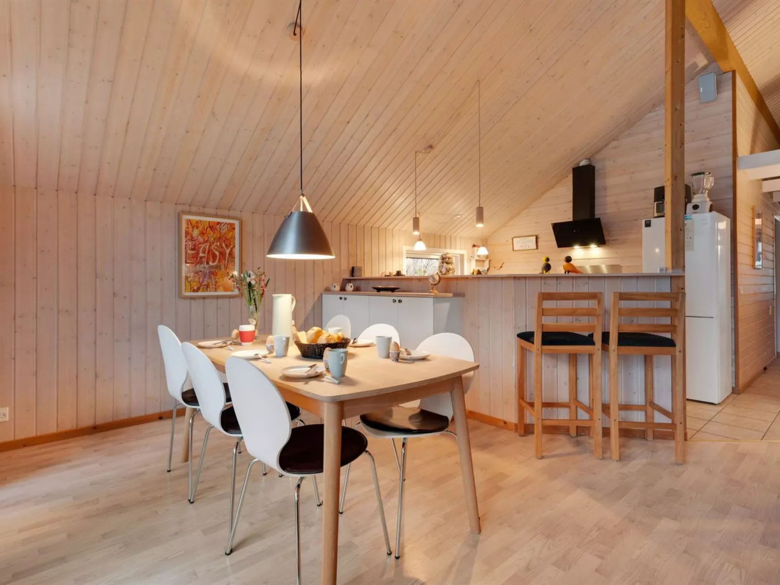 "Iorund" - 10km from the sea-Dedans