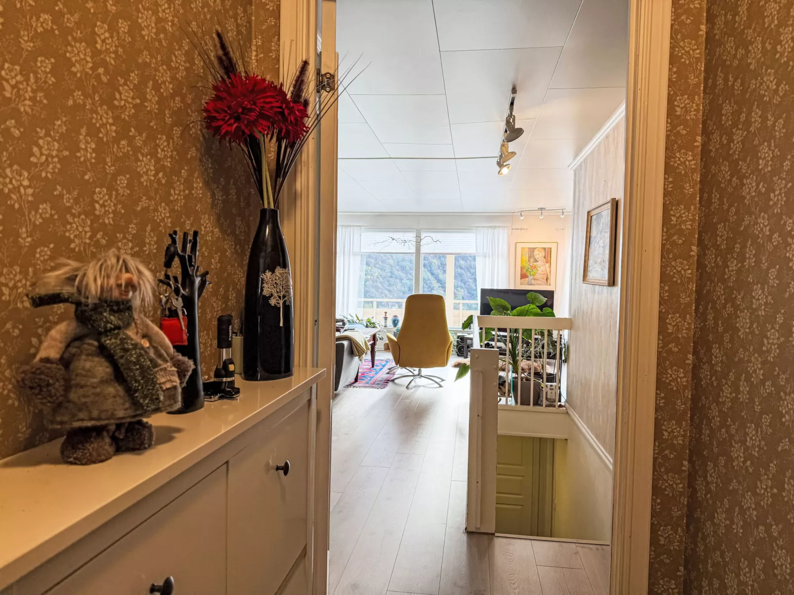 Høyanger Panorama - Inside