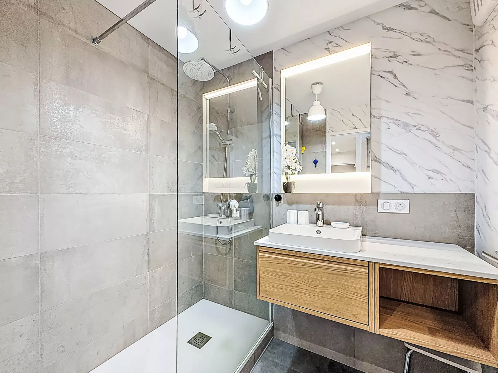 Le Curling B (Val Claret) - Dedans