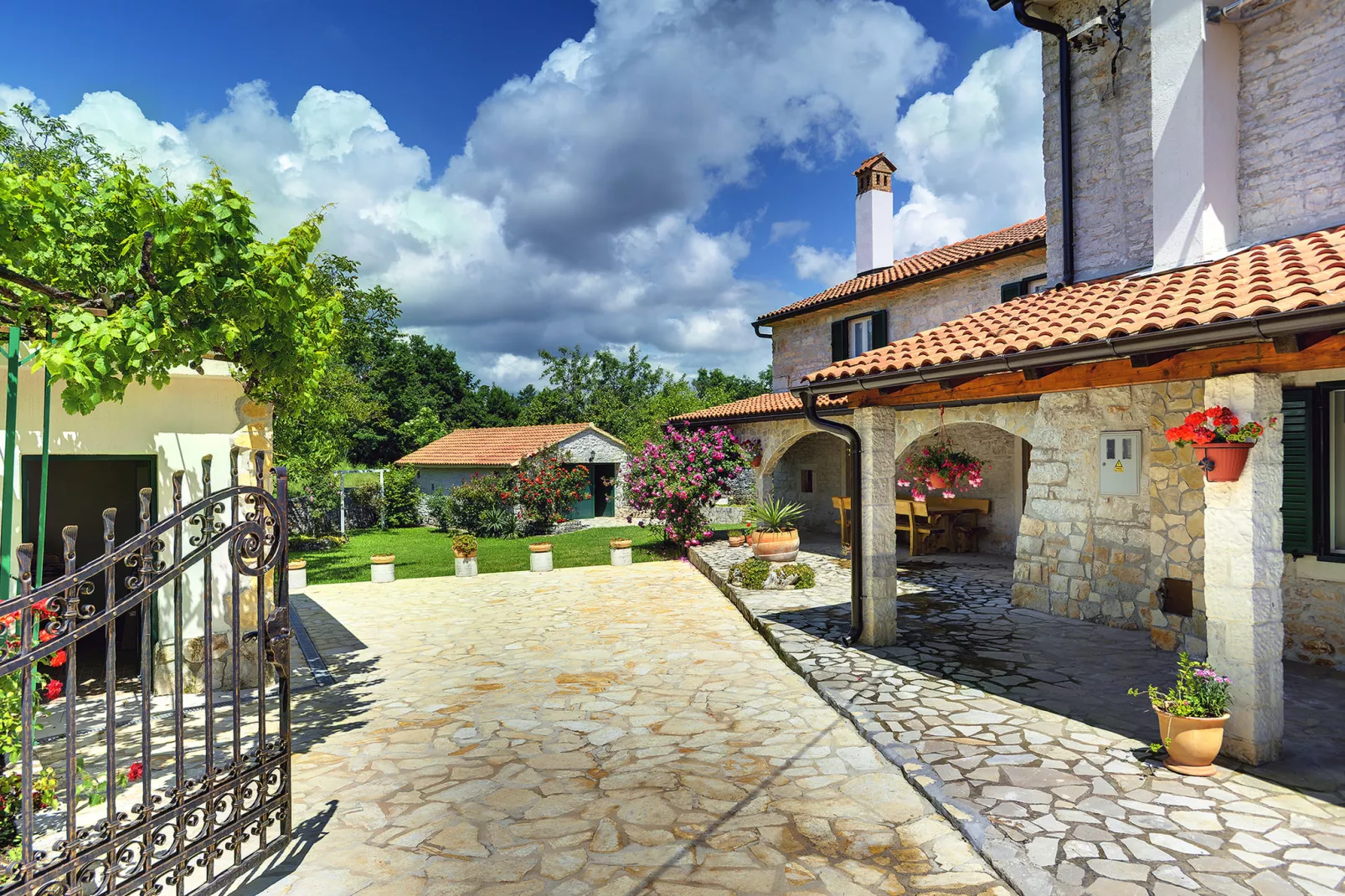 Villa Lucy-Außenbereich Sommer