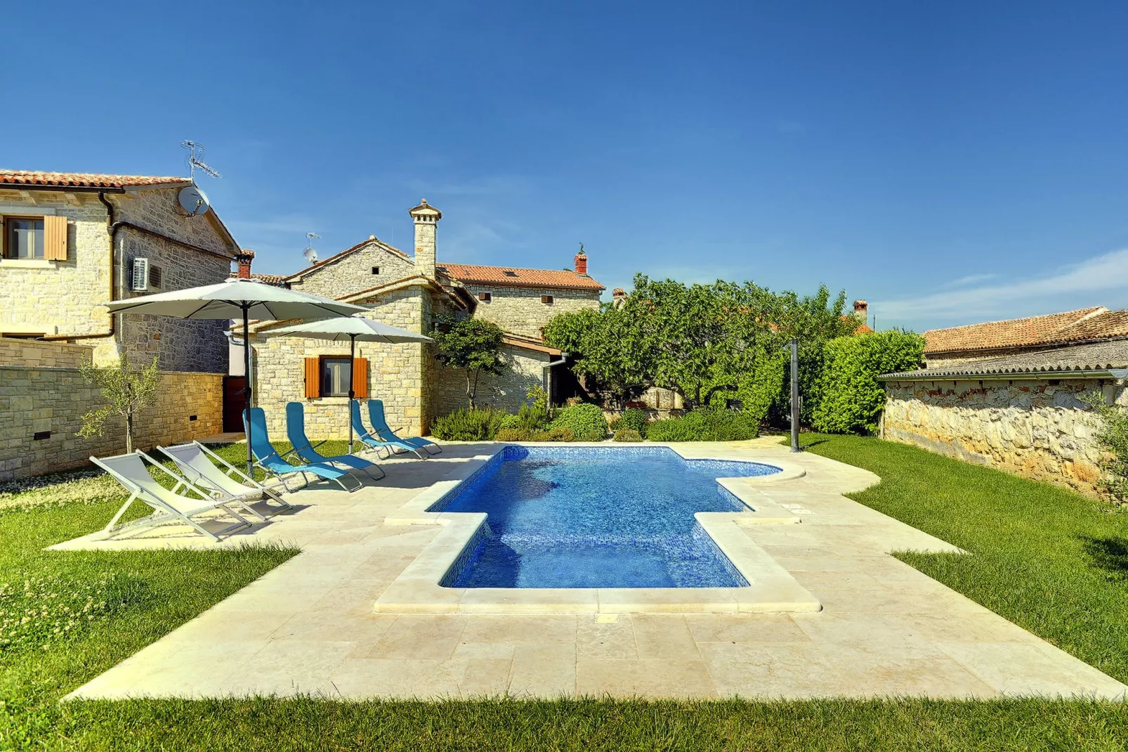 Villa Orbanici-Piscine