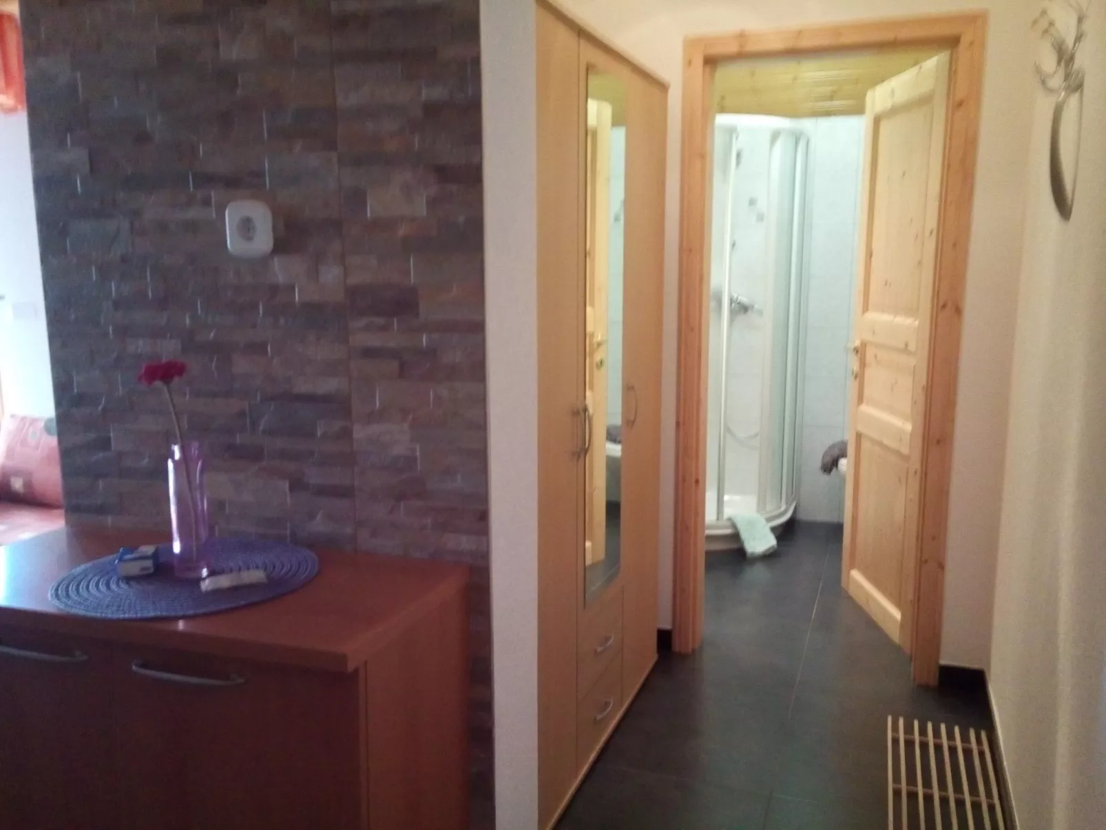 Studio-Appartement mit Balkon - Image-tags.info