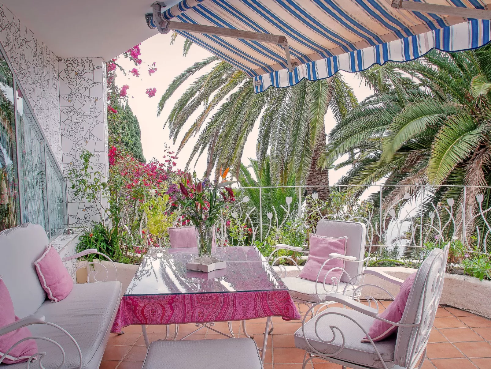 Villa Castillo Moro - Image-tags.info