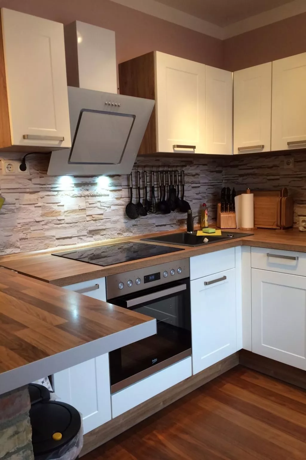 In Wischuer mit Terrasse, Grill und Garten - Image-tags.info