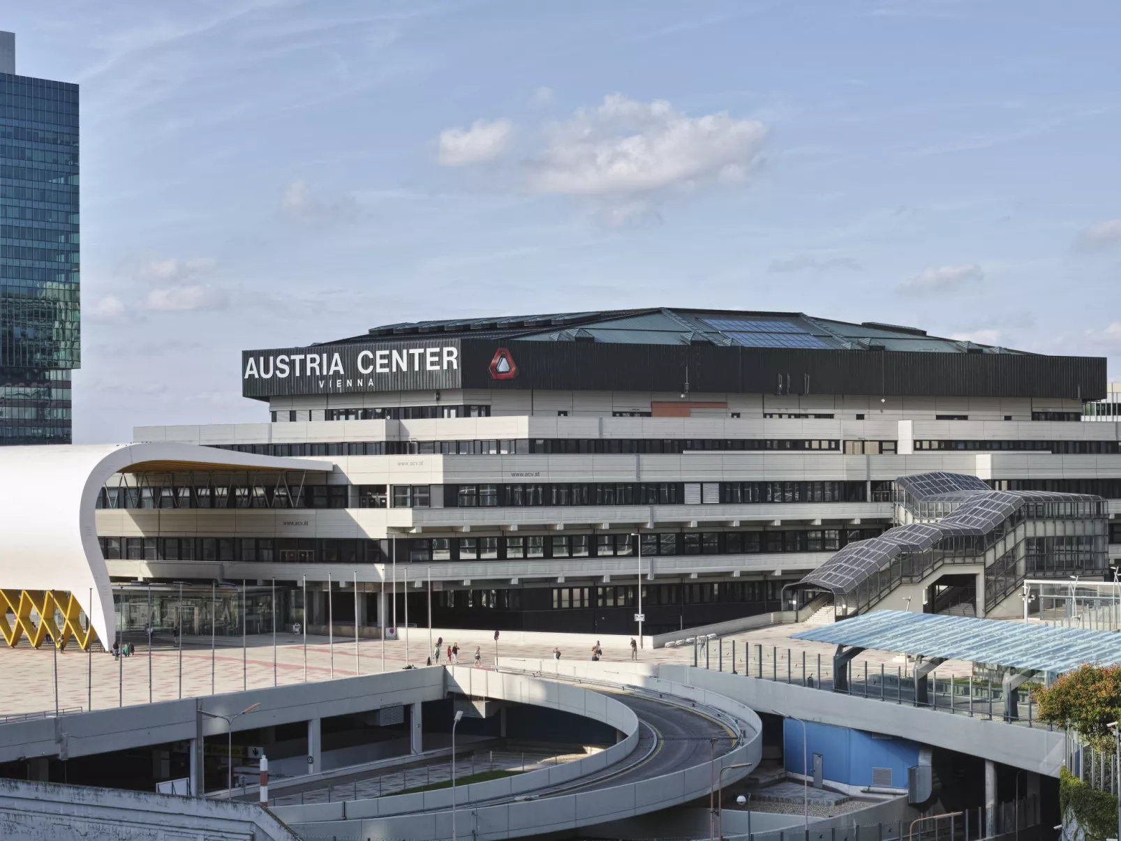 Moderne Wohnung in Kaisermühlen mit Garten und Panoramablick - Image-tags.info