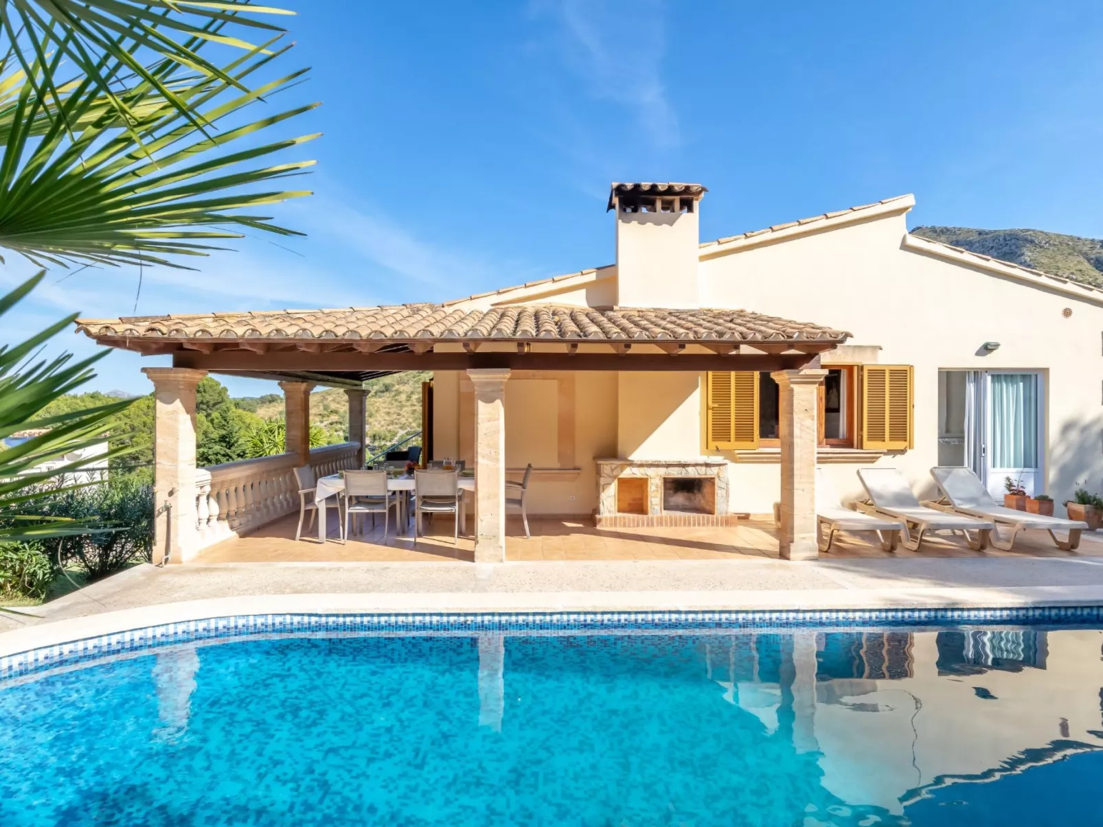 Exklusive Villa mit Meerblick und privatem Pool - Image-tags.info