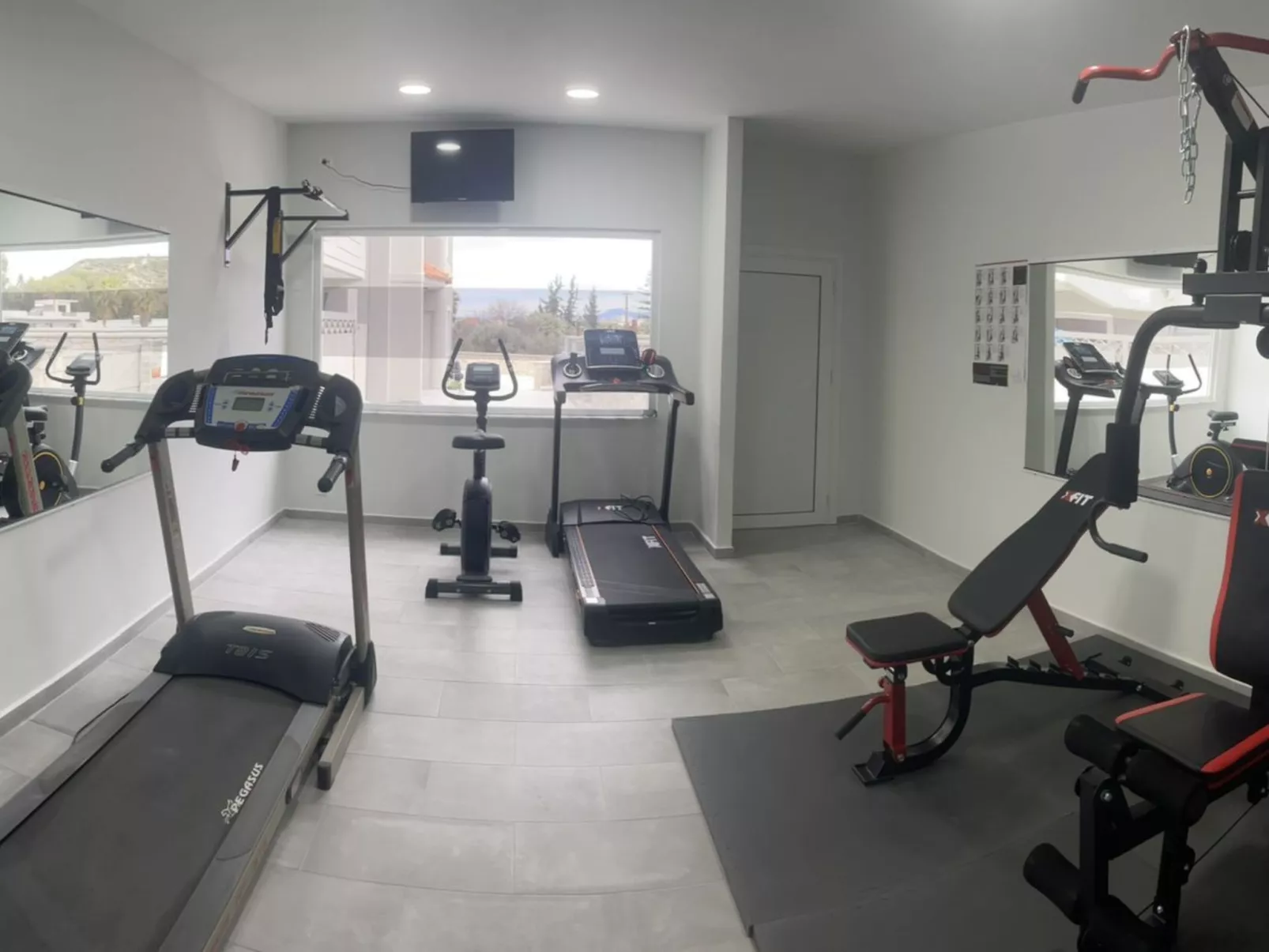 Athena PoolFront - Image-tags.info