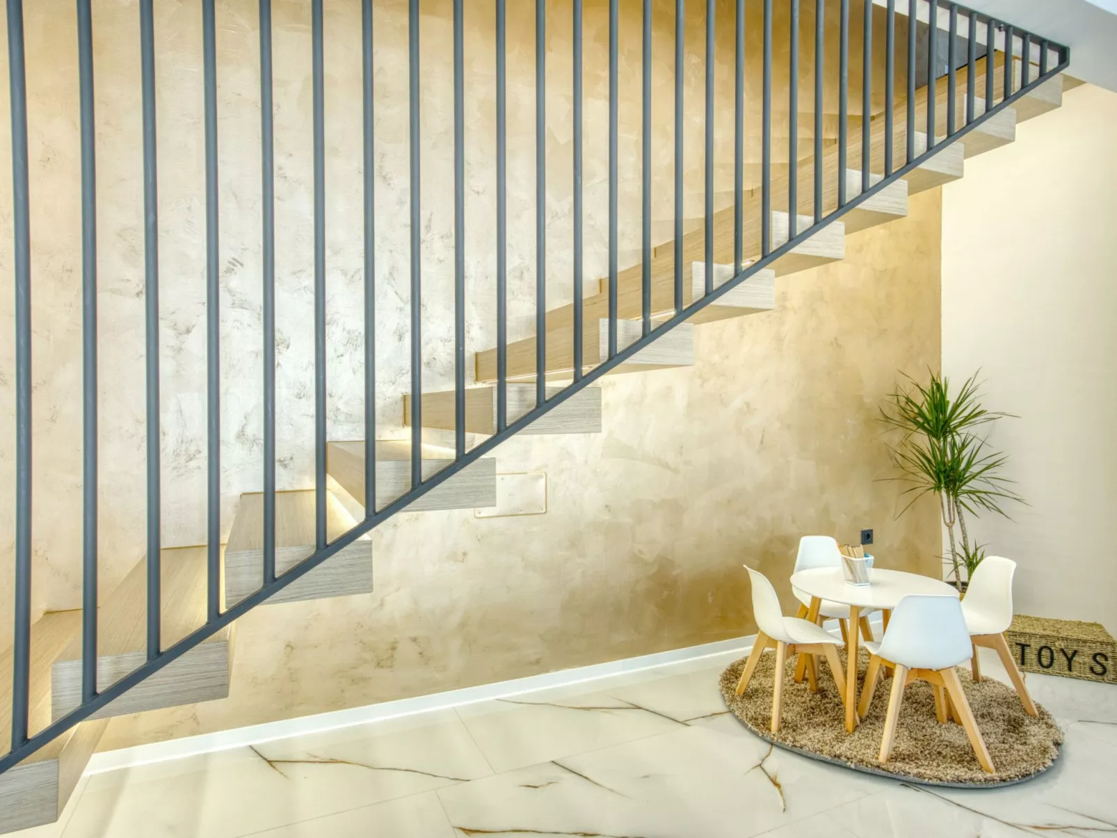 Villa Elena - Image-tags.info