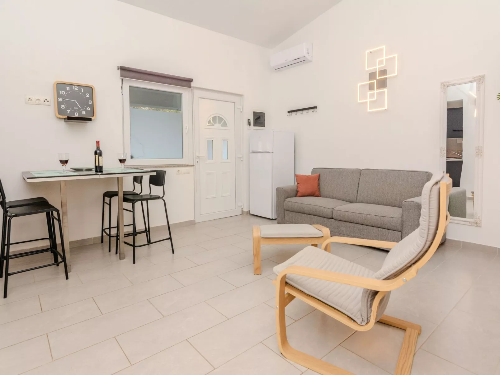 HH Stjepanovic - Image-tags.info