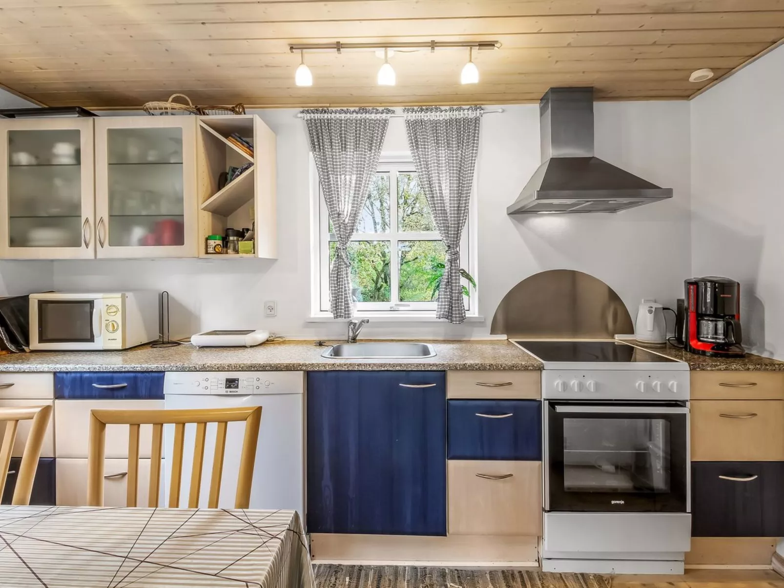 "Tomassine" - Drinnen