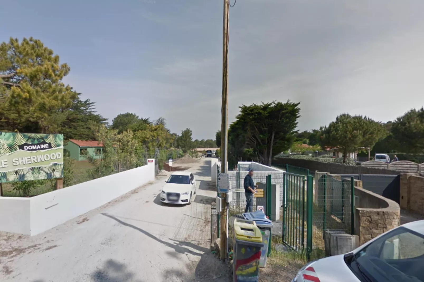 Villa Russie - Domaine Le Sherwood-Exterior in summer