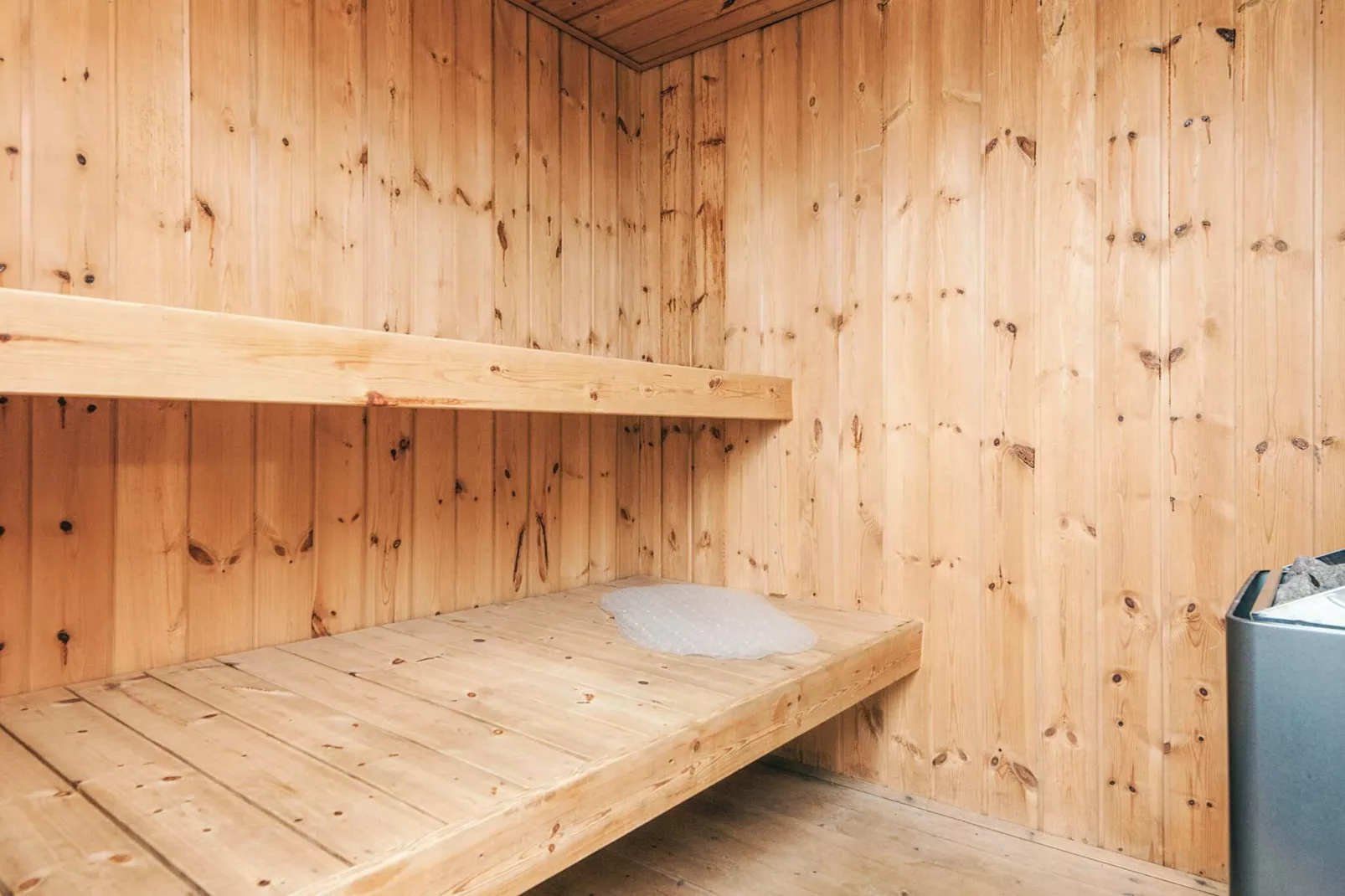 10 person holiday home in Blåvand-Sauna