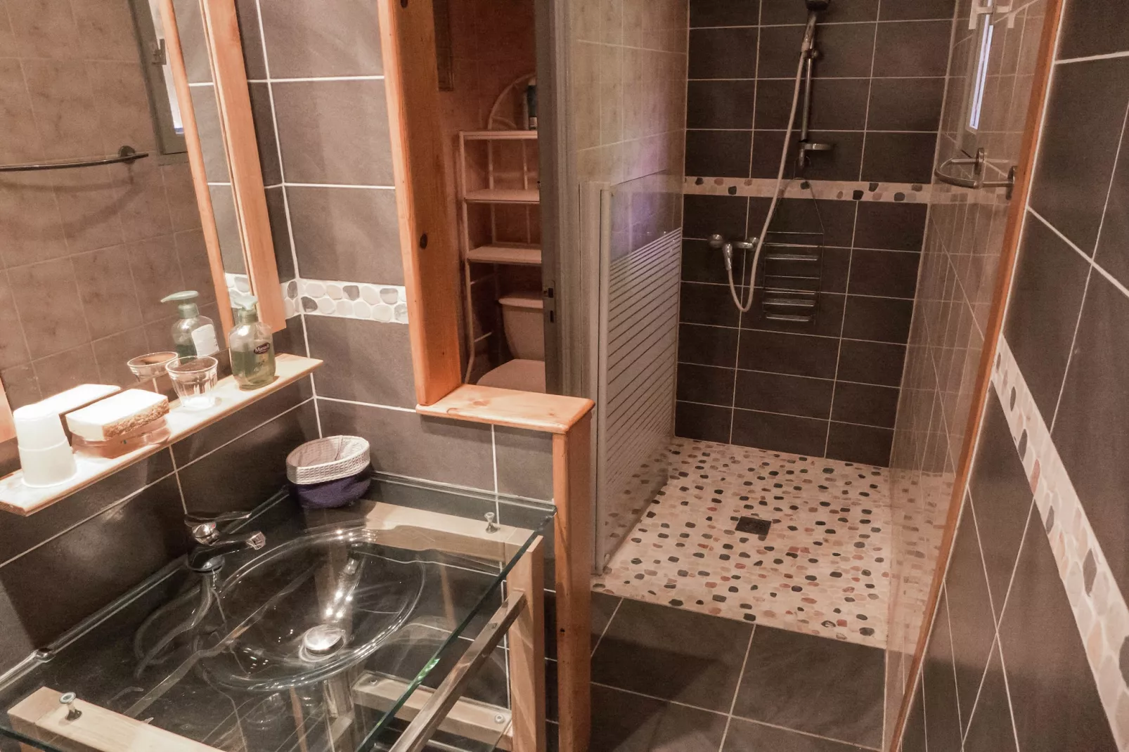 VILLA - FELINES MINERVOIS-Salle de bain