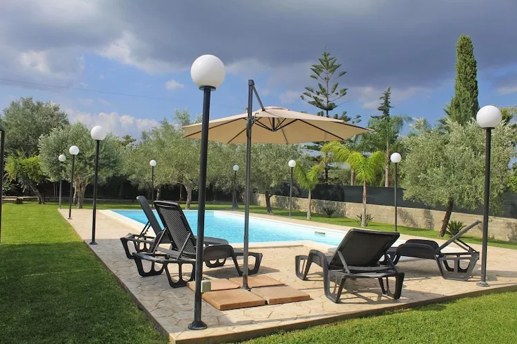 Holiday home Floridia-Villa Lucia mit Privatpool-Piscine