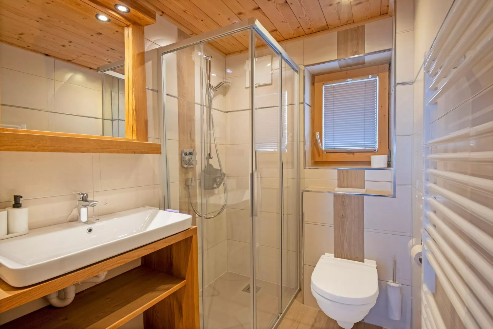 Ferienhaus Marienbergl - 10 Personen-Bathroom