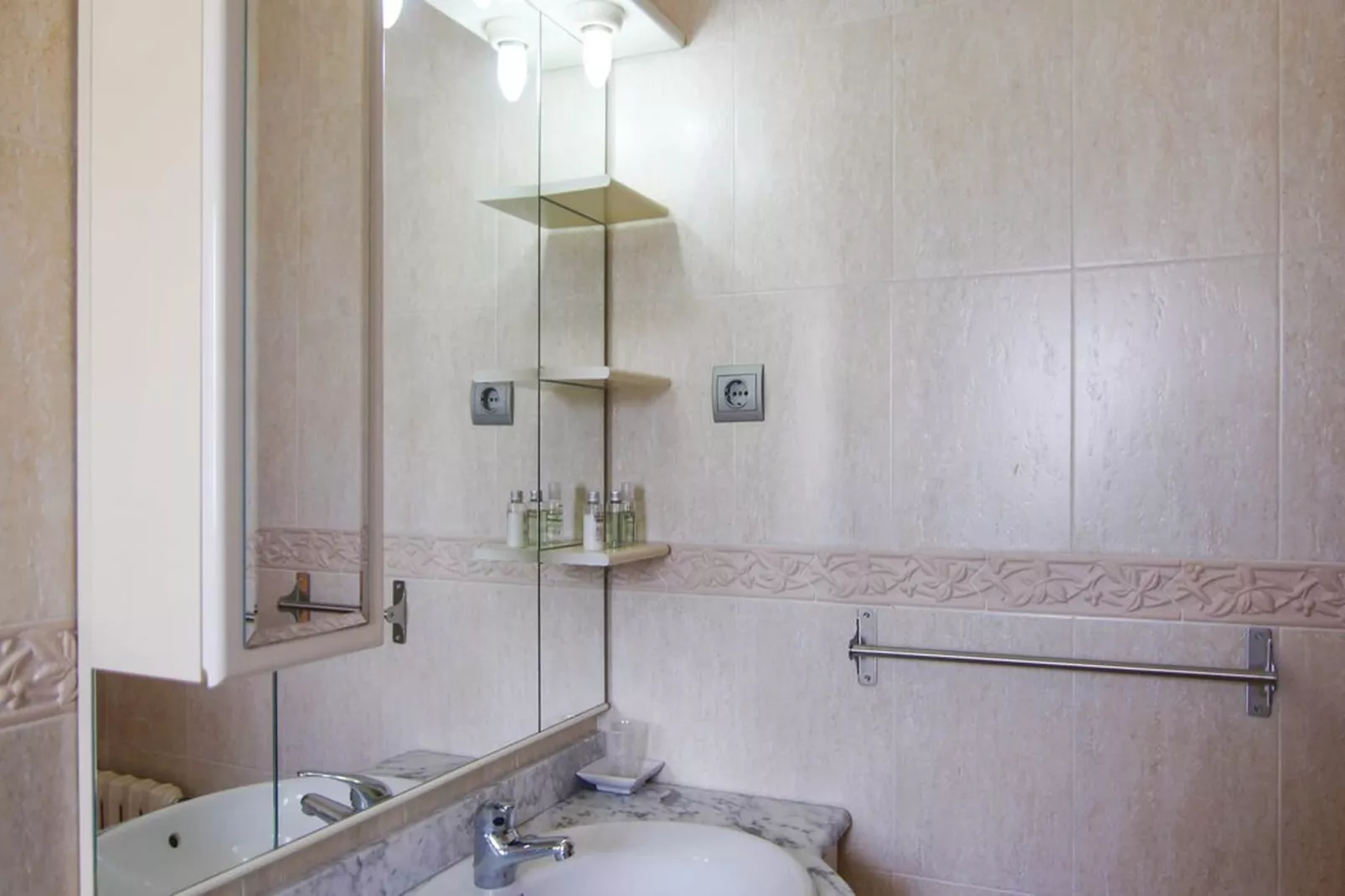 Villa Mas Artigues - Bathroom