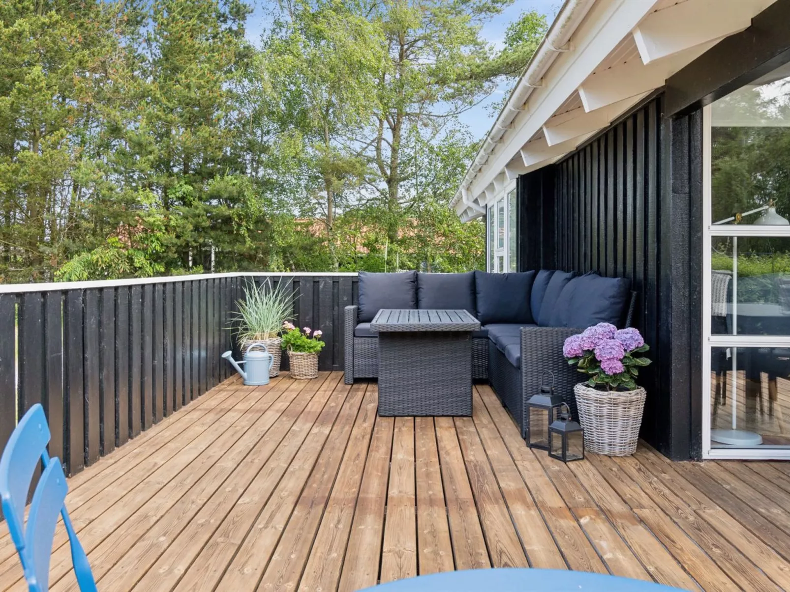 "Alvy" - 200m from the sea-Outside