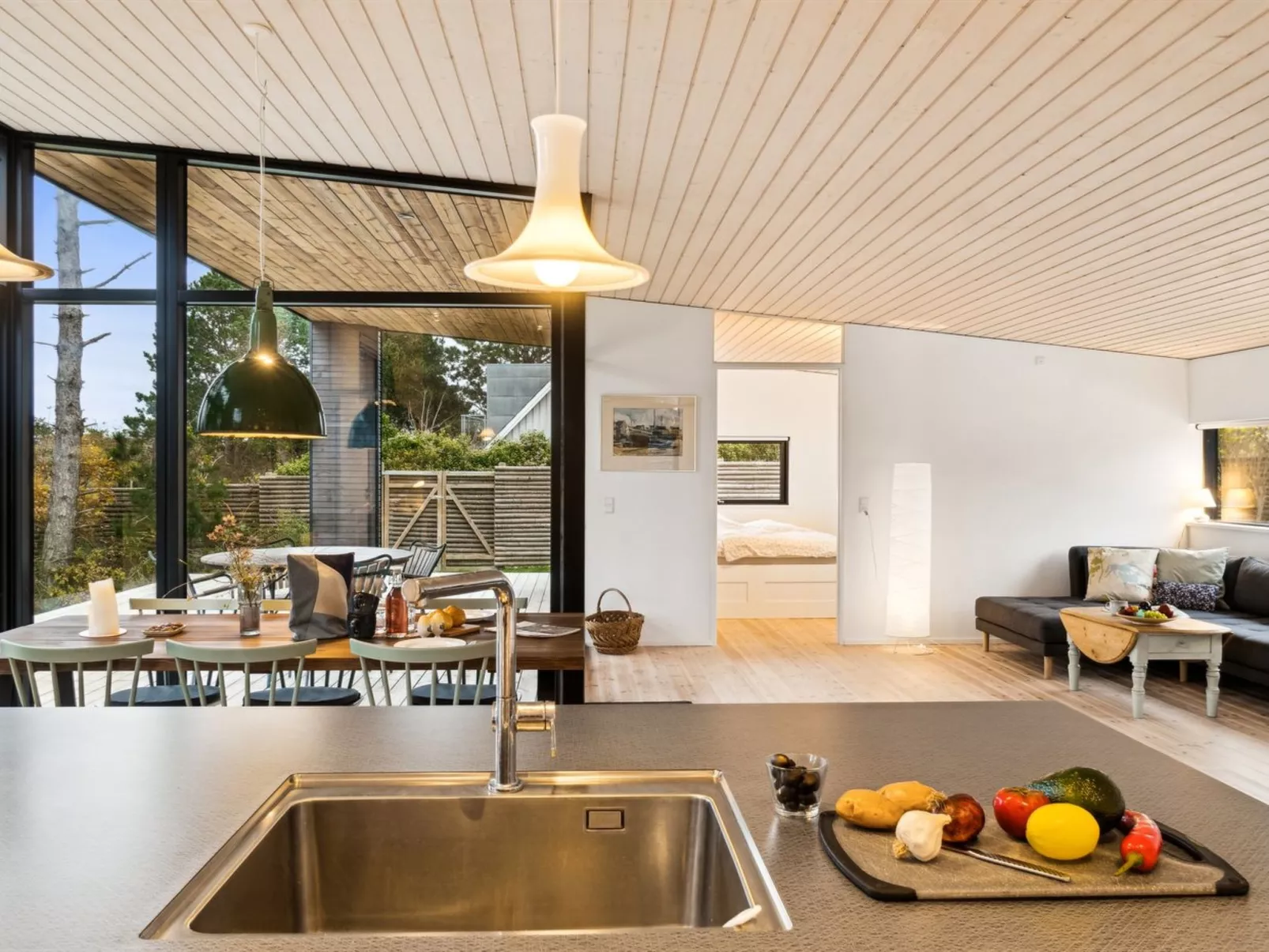 "Herlugh" - 10m from the sea - Drinnen