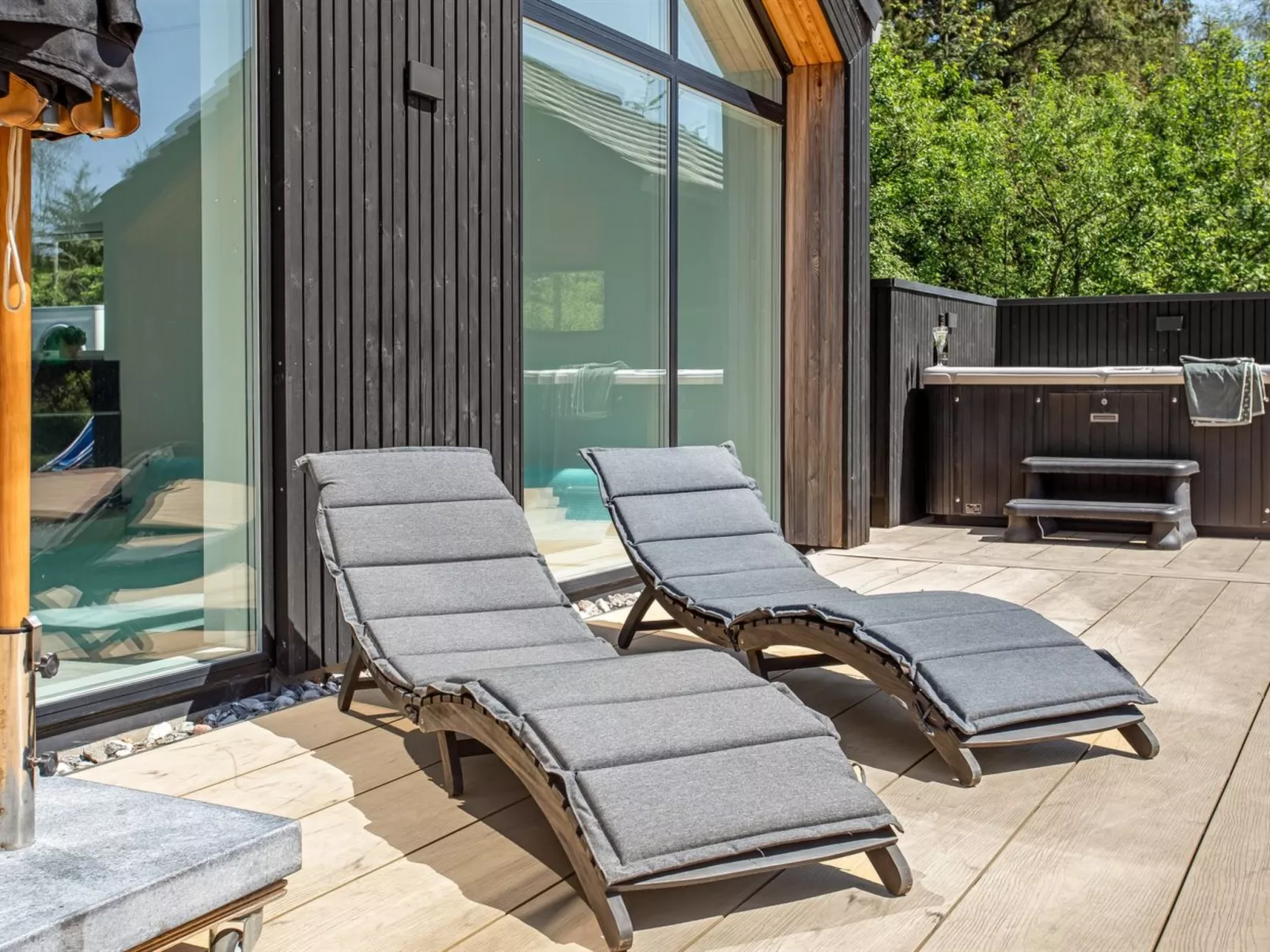 "Menja" - 1.4km from the sea-Outside