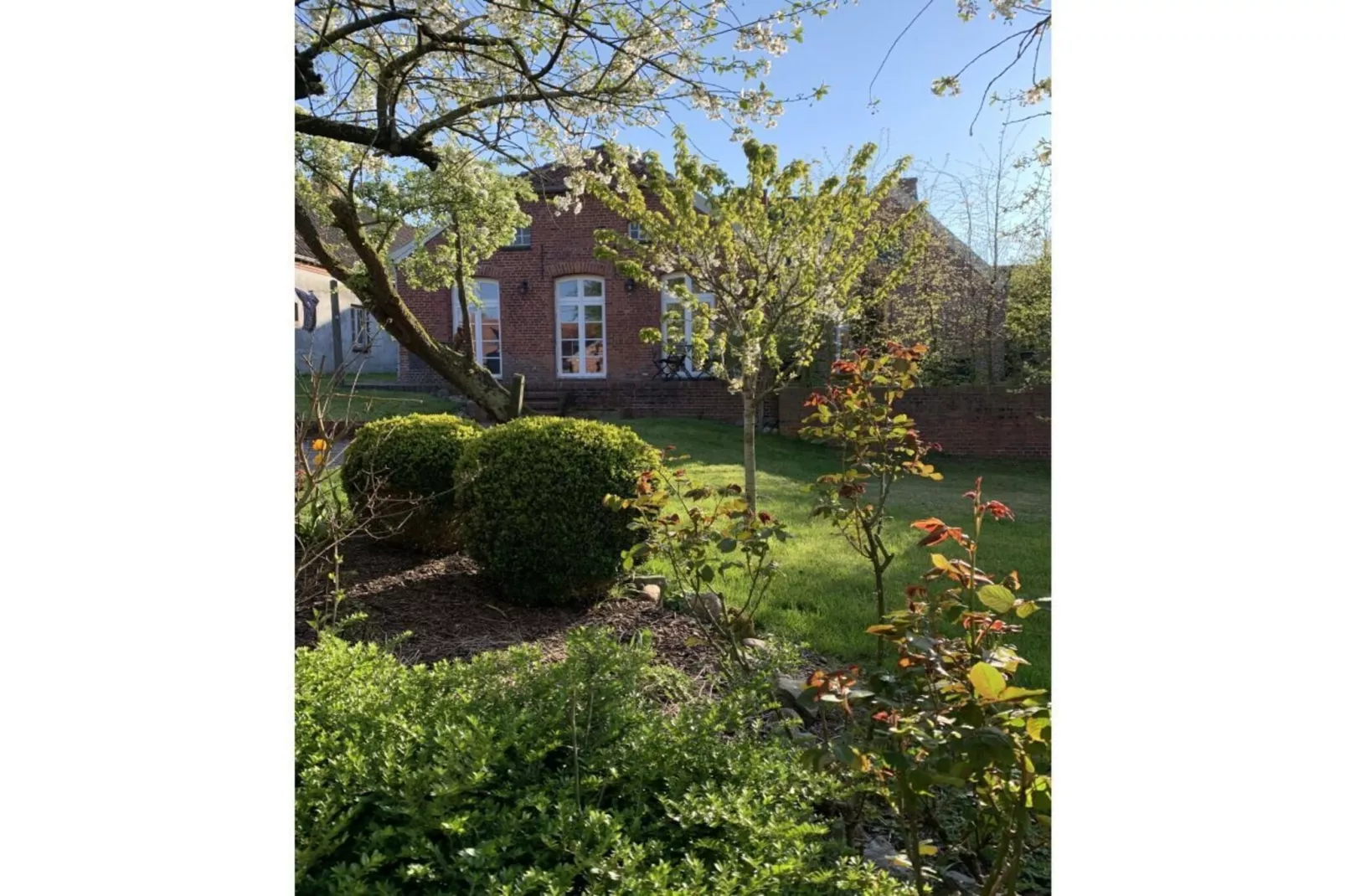 394110-Exterior in summer