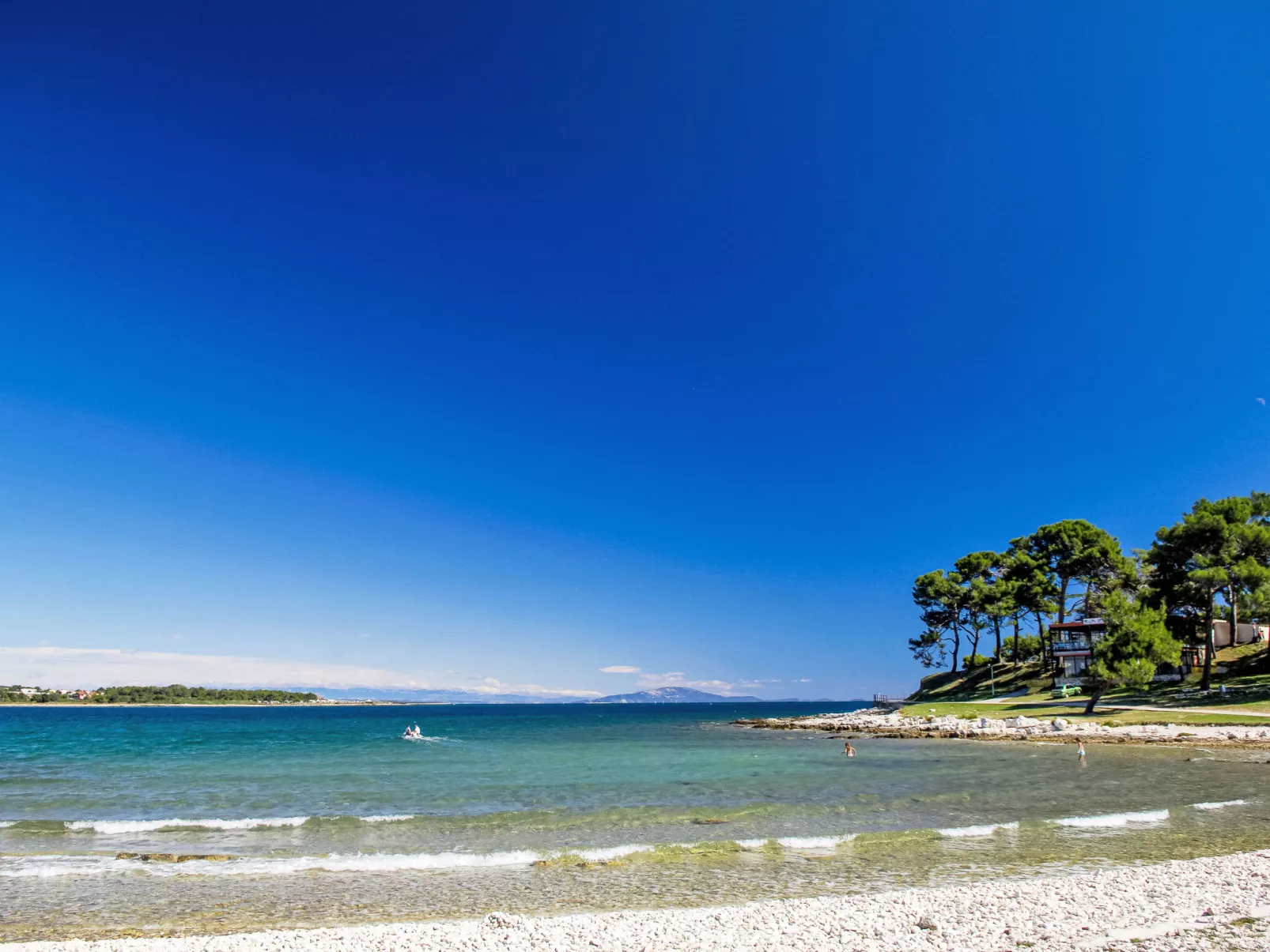 Villa mit Garten, Grill und Terrasse - Outside