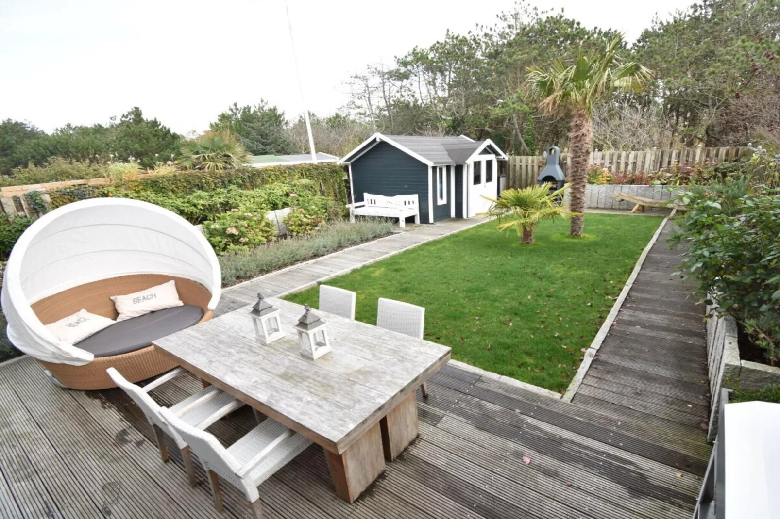 382416-Terrasse/Balkon