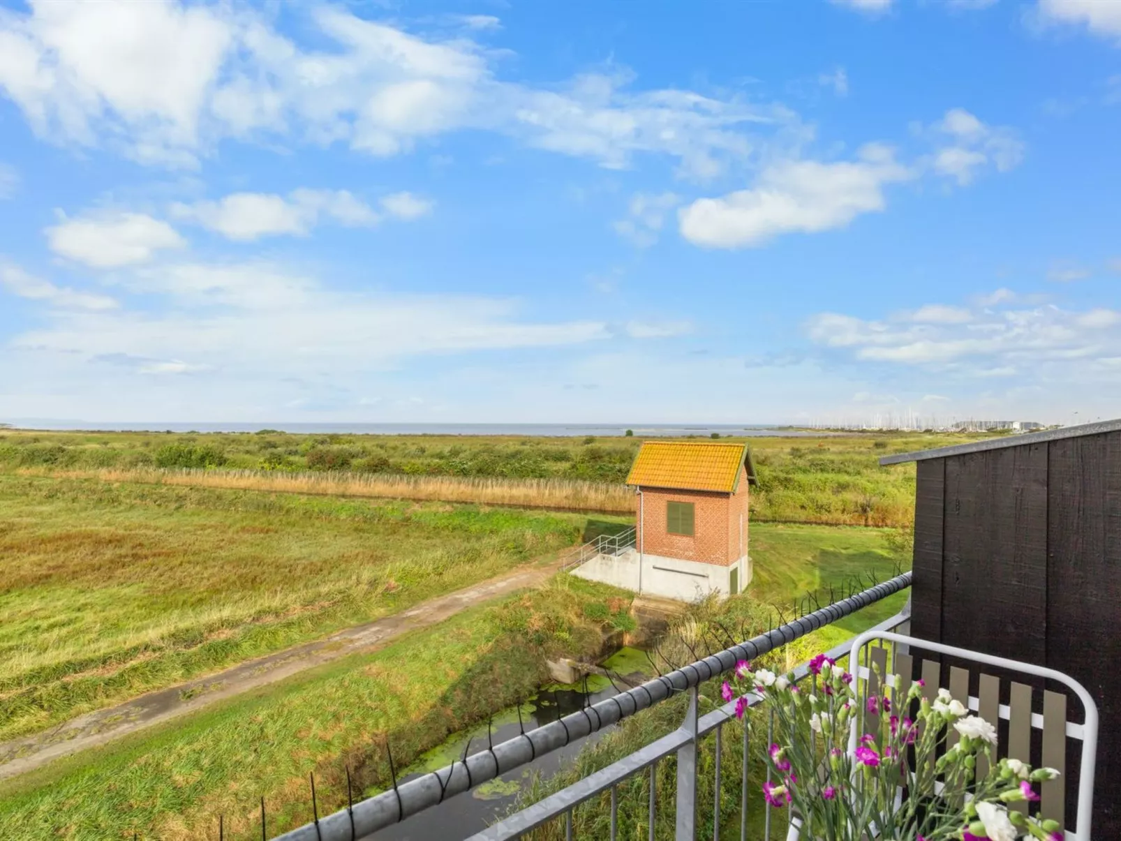 "Alitta" - 240m from the sea-Outside