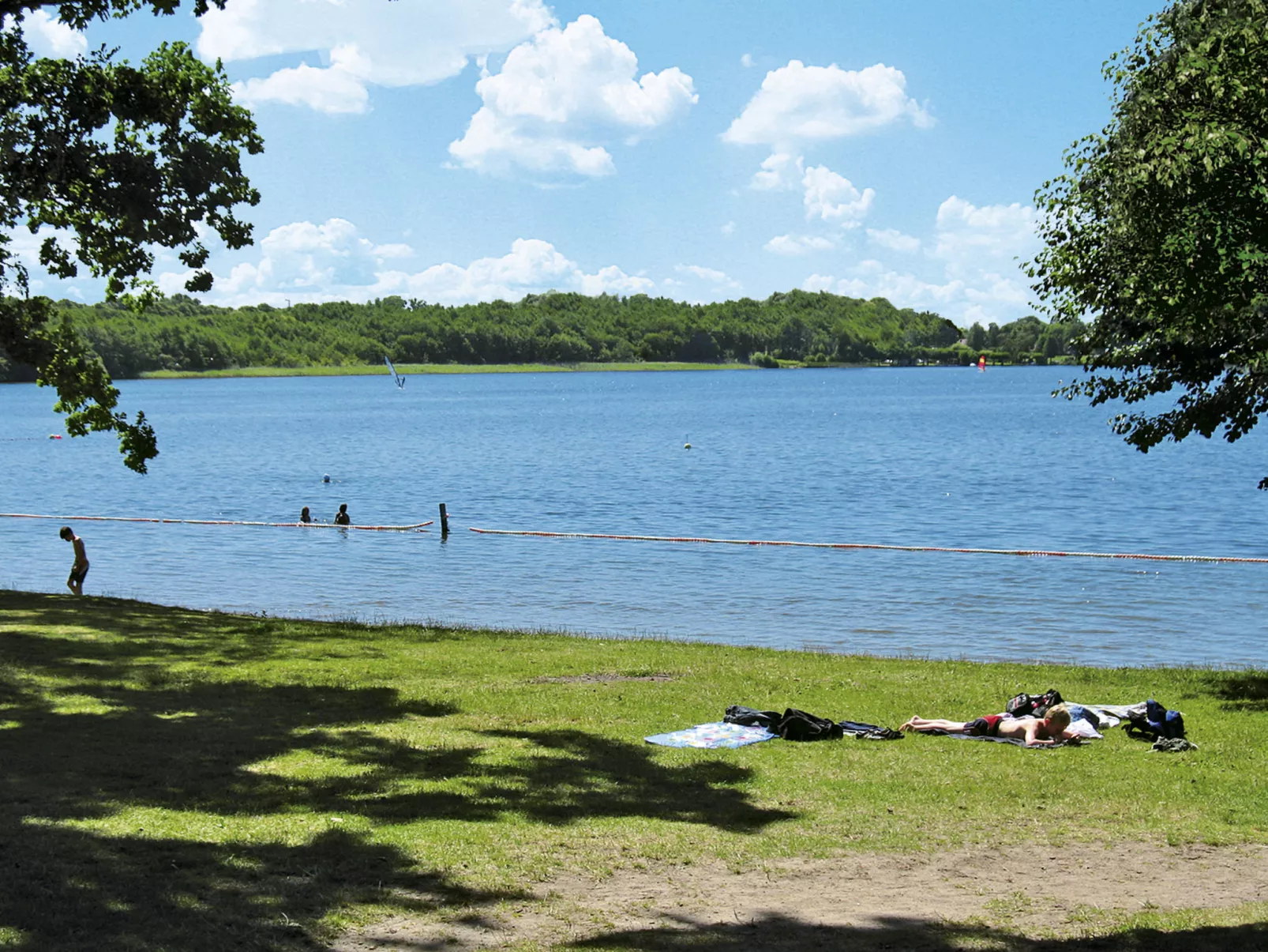 Ferienhaus am Wasser-Umgebung
