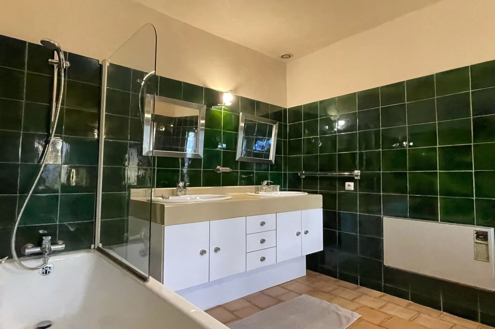 La Familiale - Maison provençale avec piscine et vue imprenable sur Gordes-Bathroom