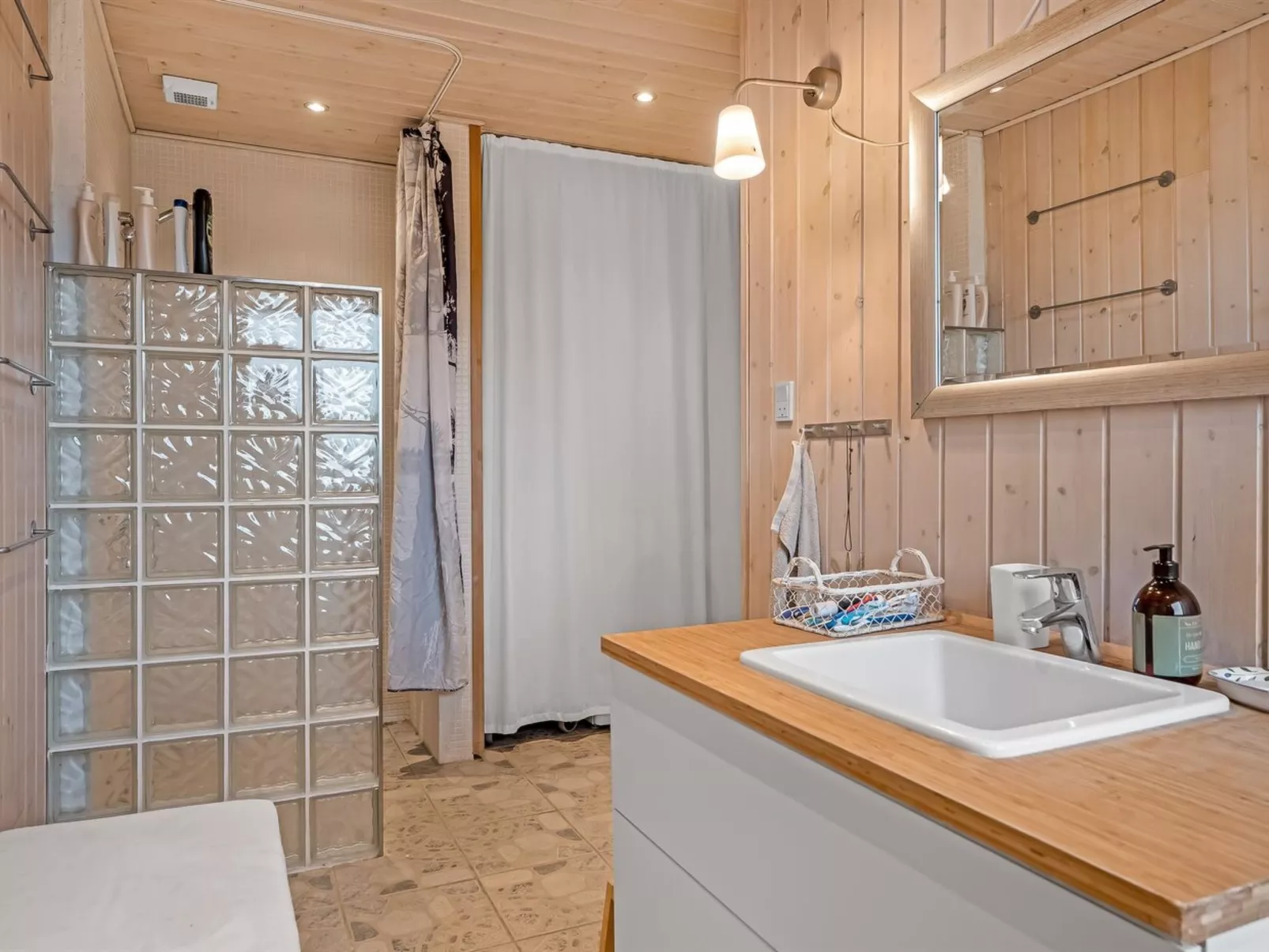 "Elba" - 500m from the sea-Drinnen