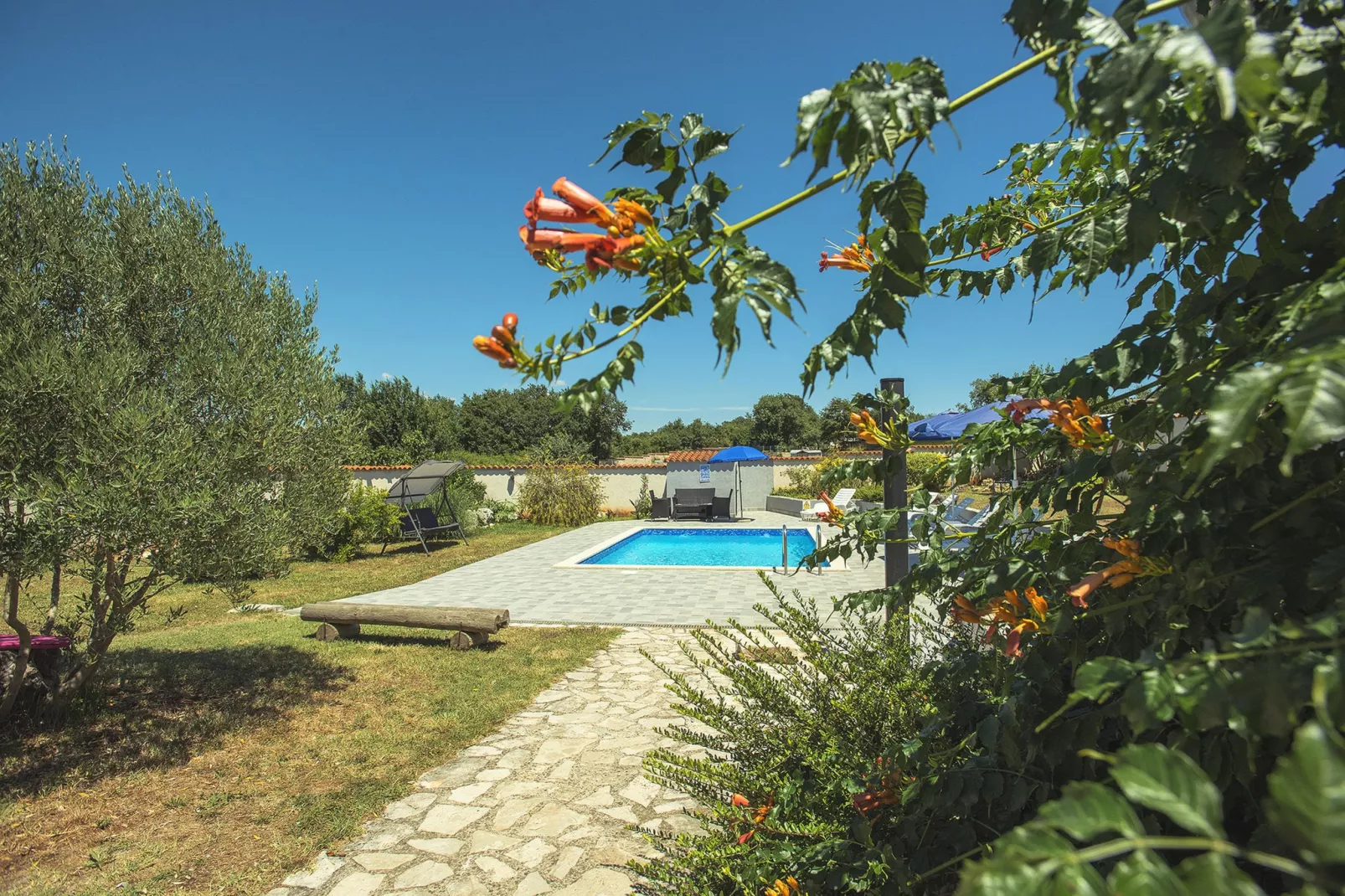 Villa Viola-Gardens summer