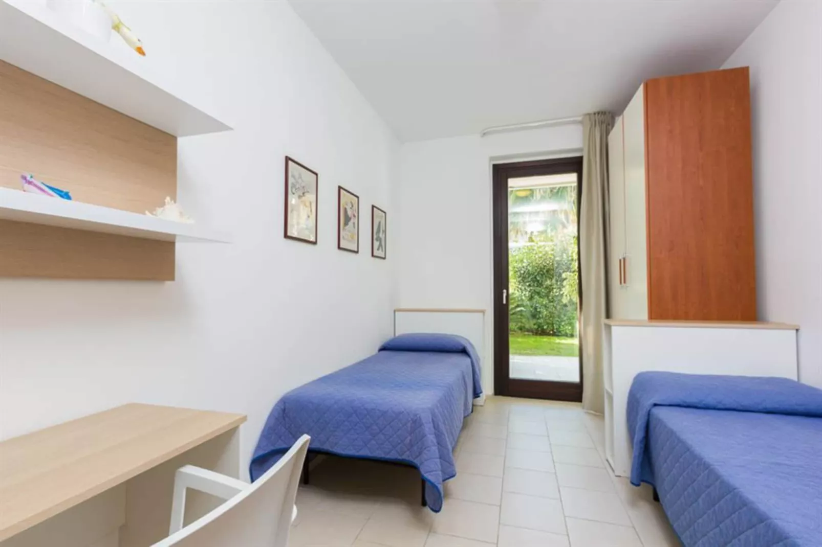 KAMENA RESIDENCE APARTMENT / APARTMENT 2 BEDROOMS-Schlafzimmer