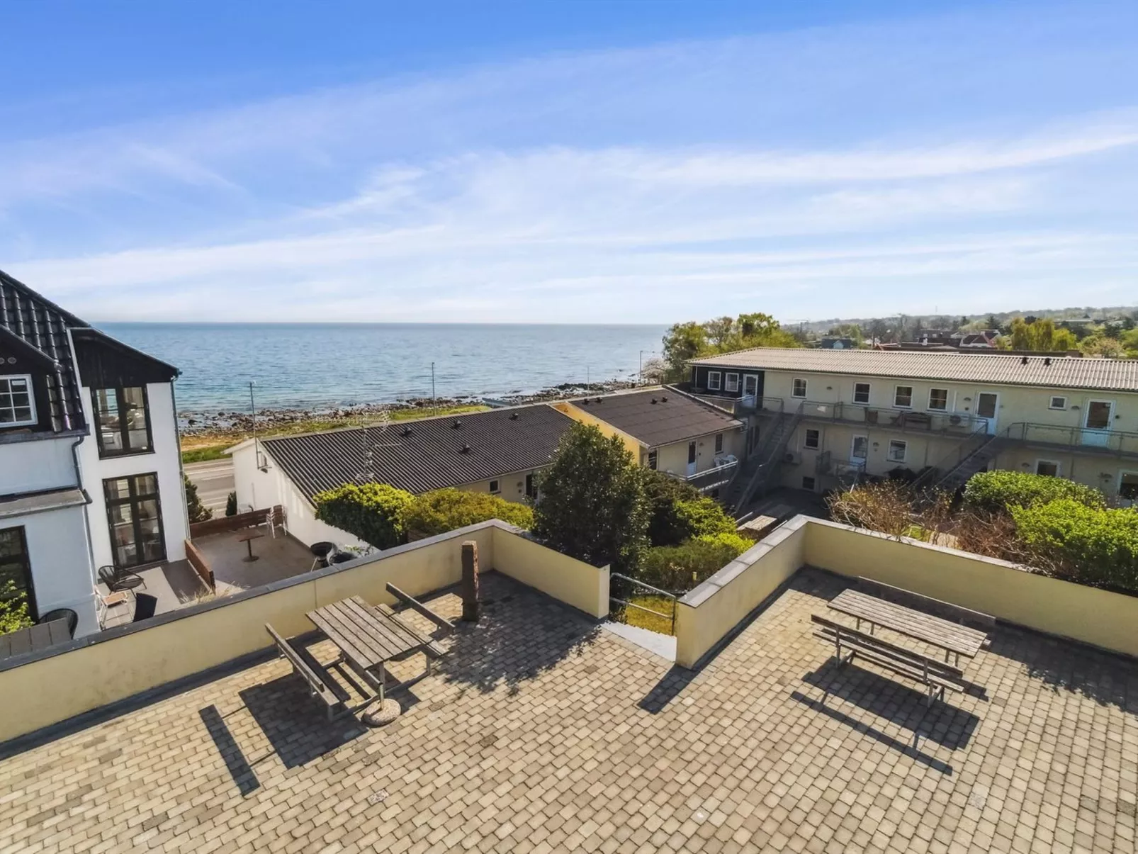 "Juna" - 50m from the sea-Draußen