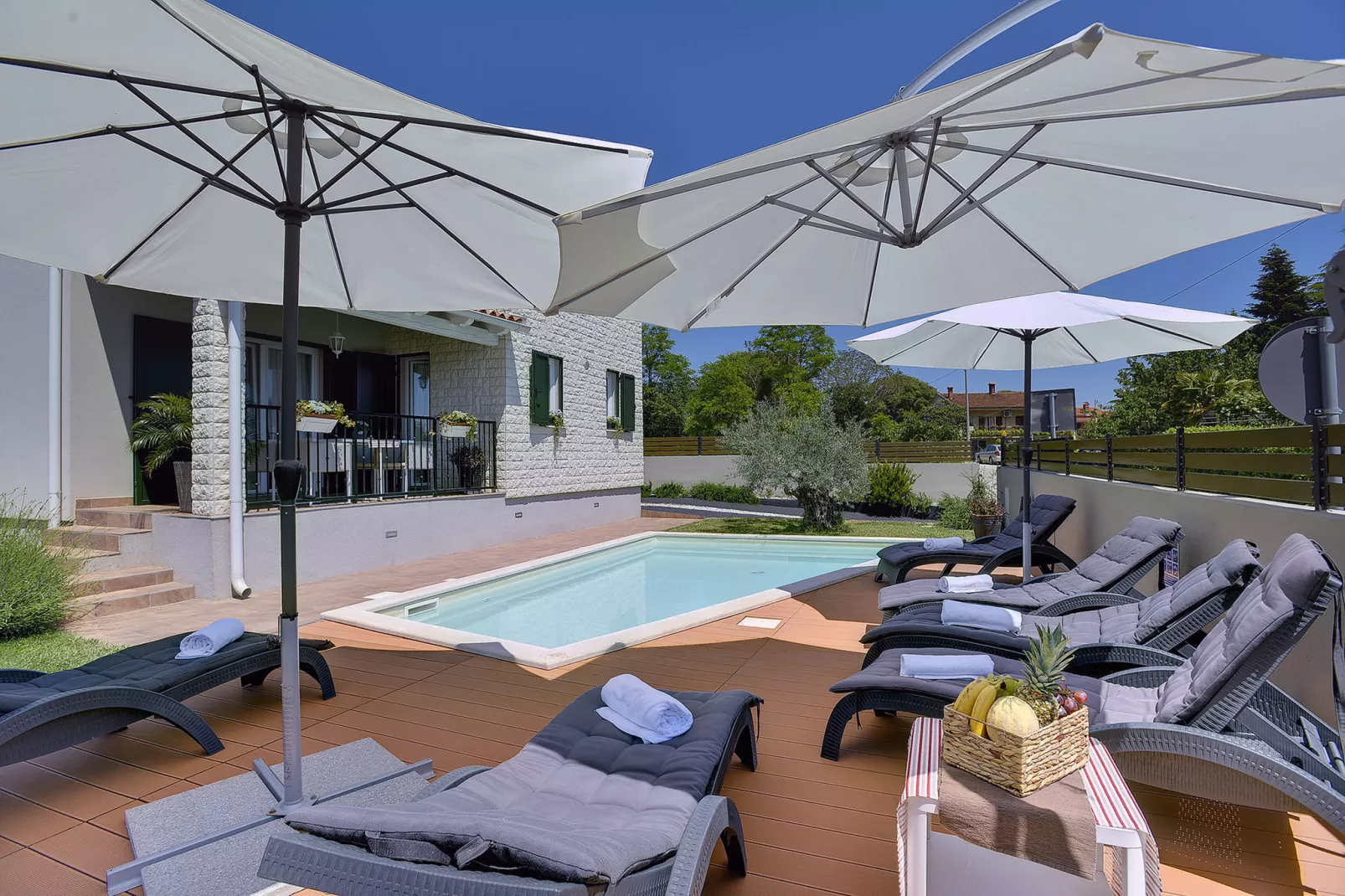 Villa Laura-Schwimmbad