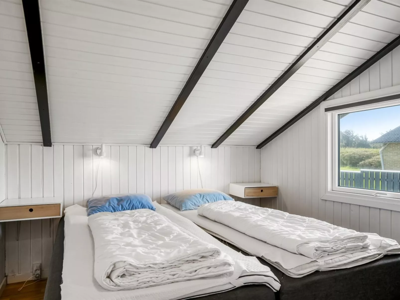 "Månviva" - 250m from the sea - Drinnen