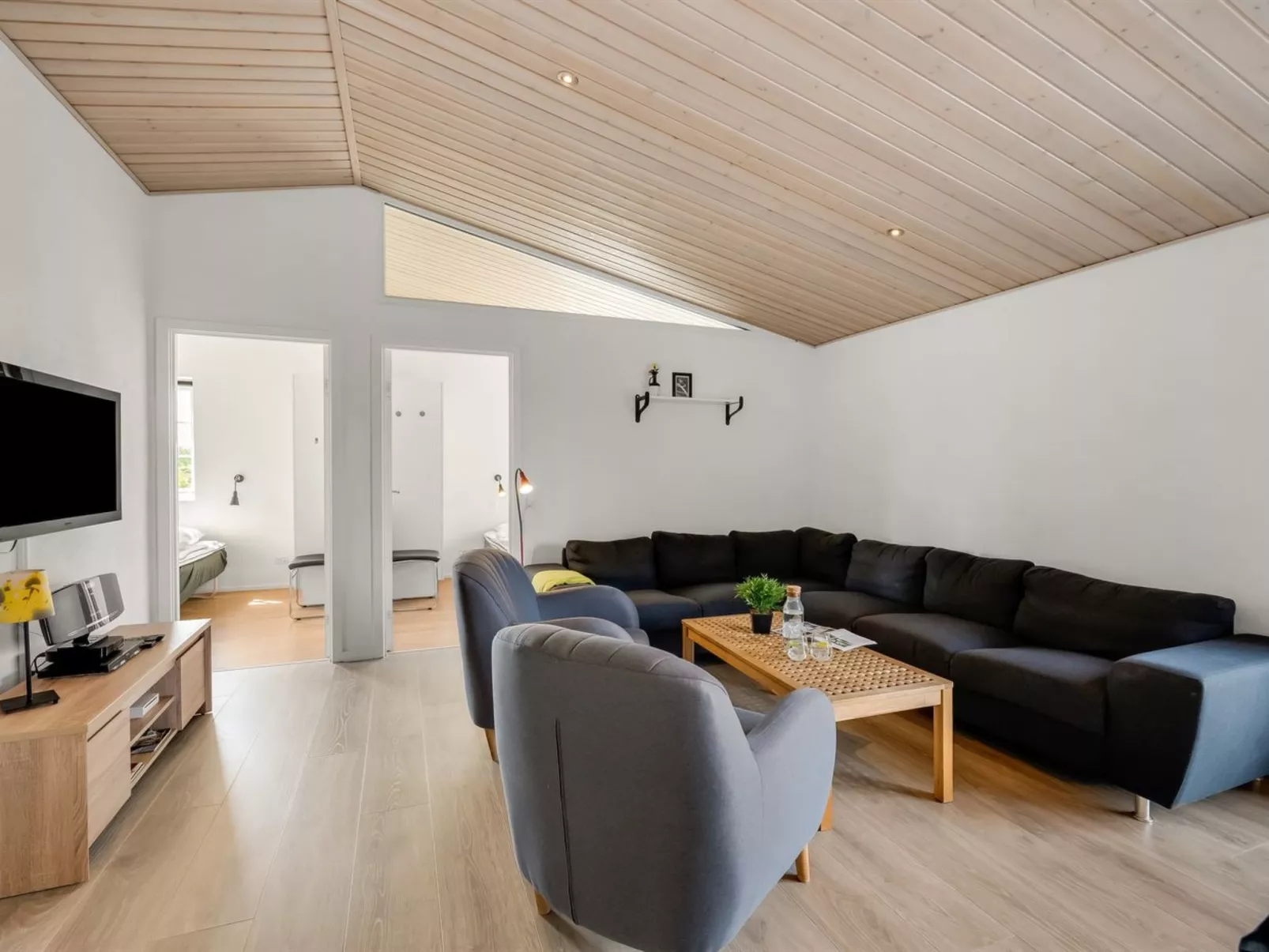 "Donco" - 3.2km from the sea - Inside