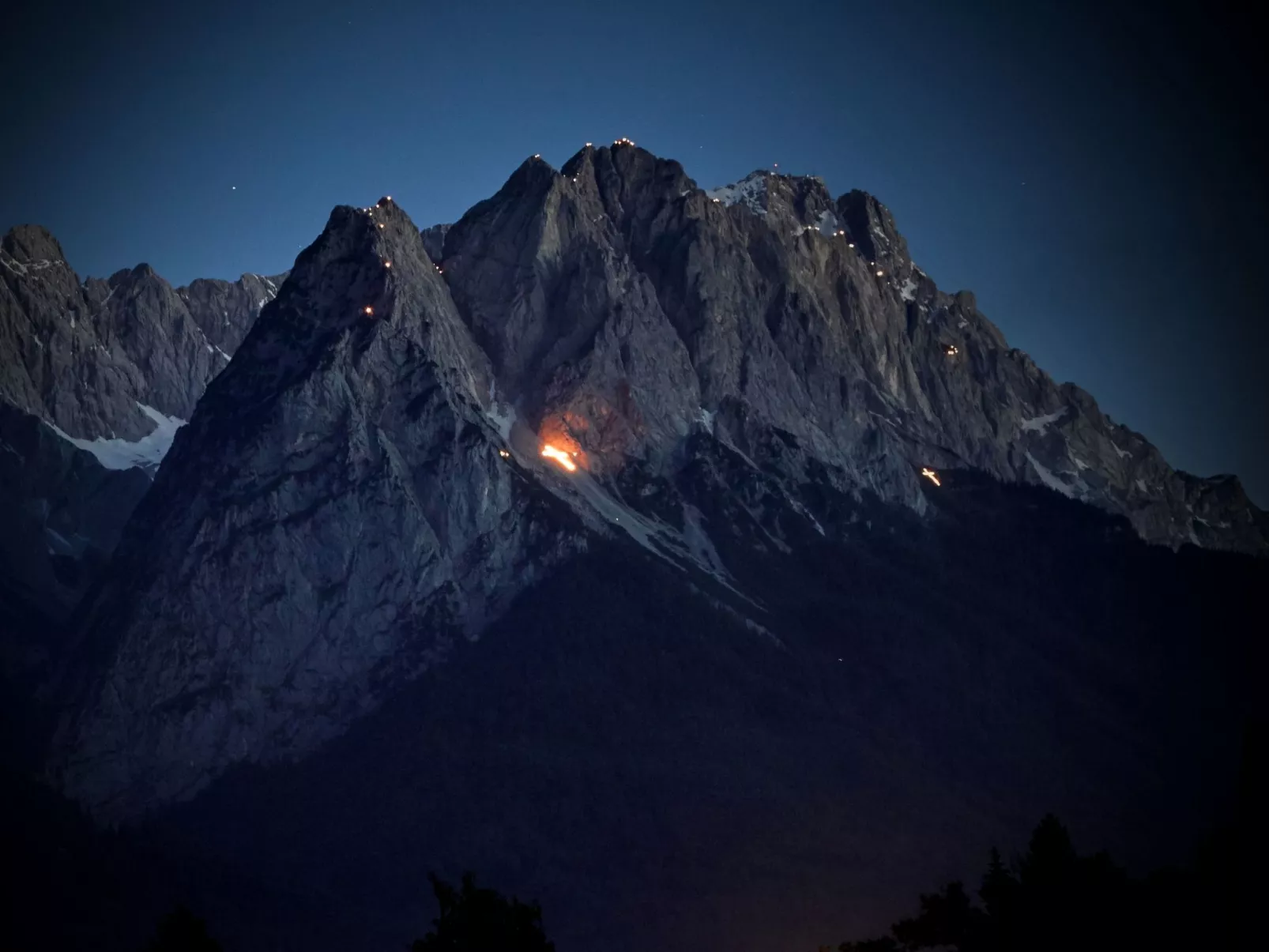 Appartement in Garmisch-Partenkirchen mit Großem Balkon - Image-tags.info
