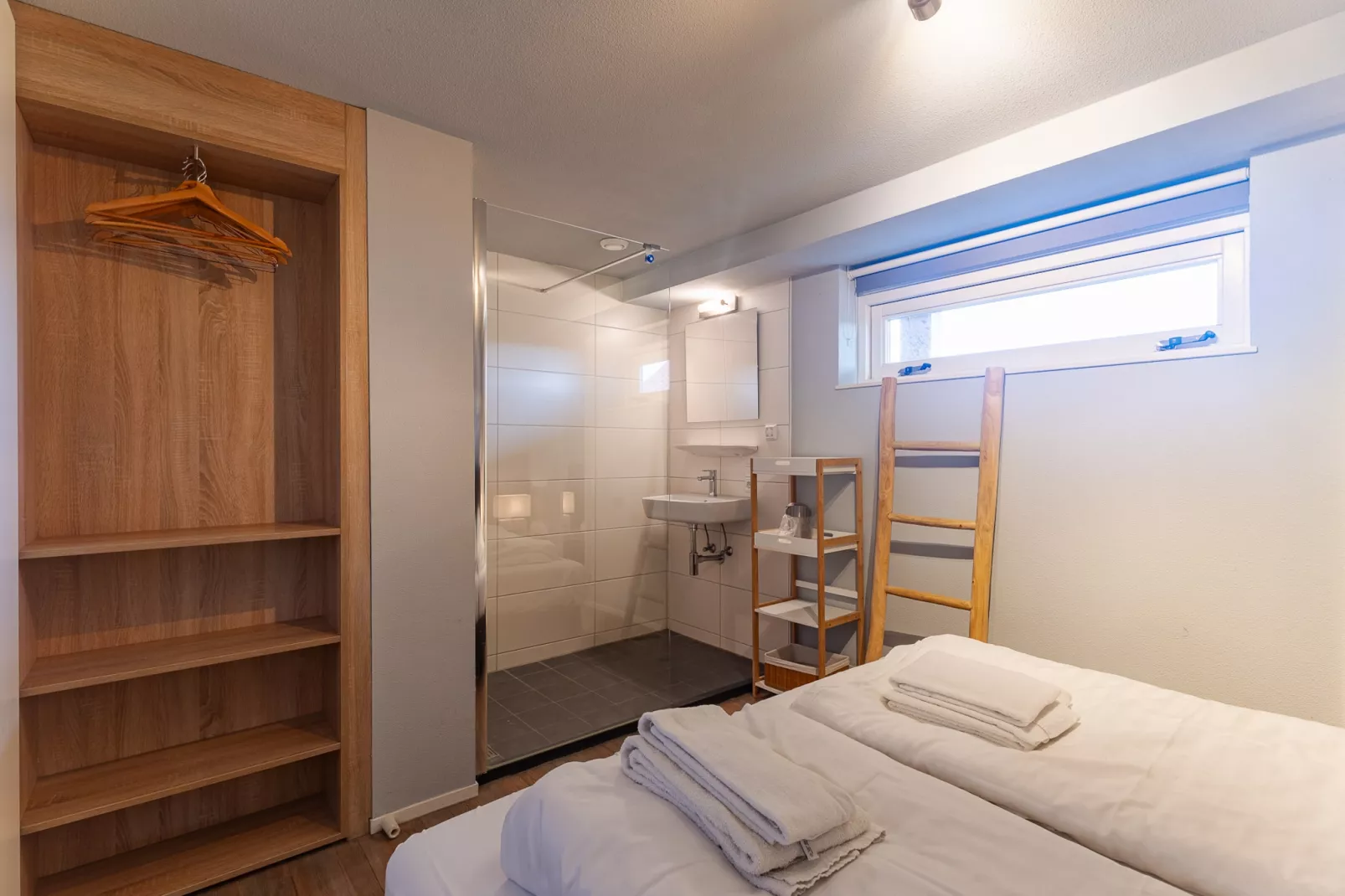 Zonnedorp 7 De Meerpaal in Renesse | Comfortable holiday house close to the beach - Bedroom