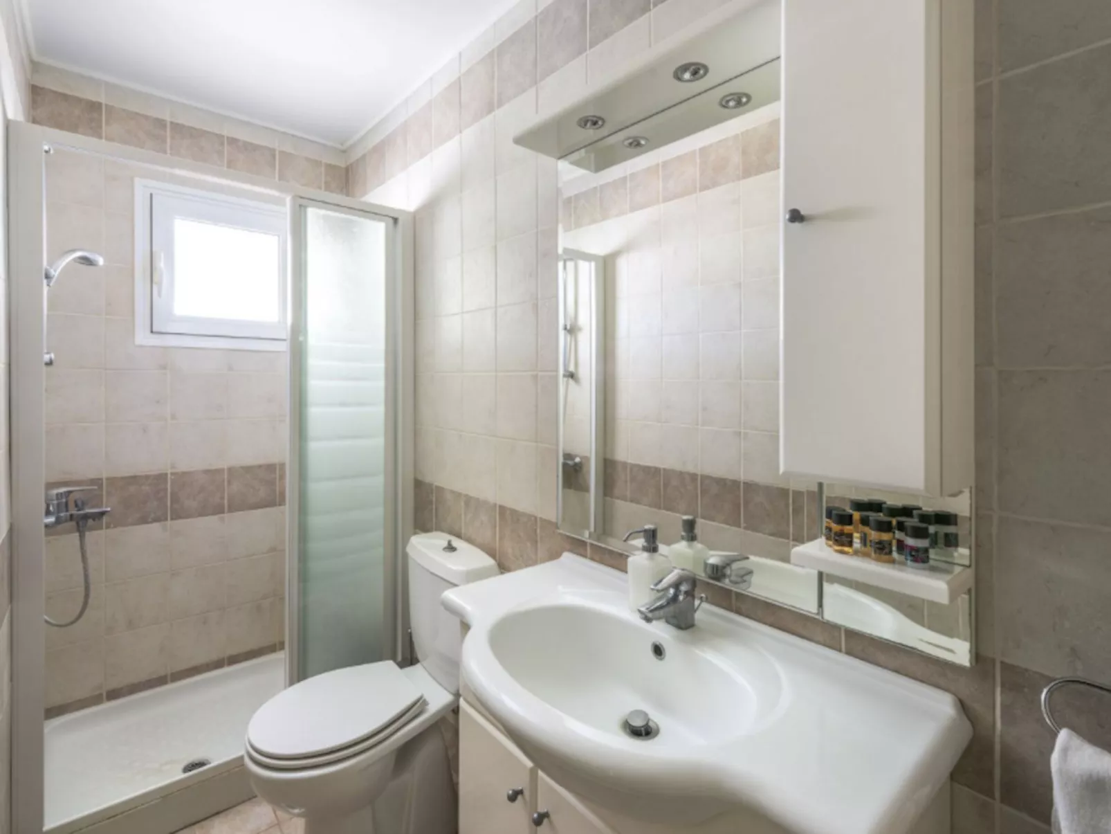 Villa Euphoria, Strand von Gennadi - Image-tags.info