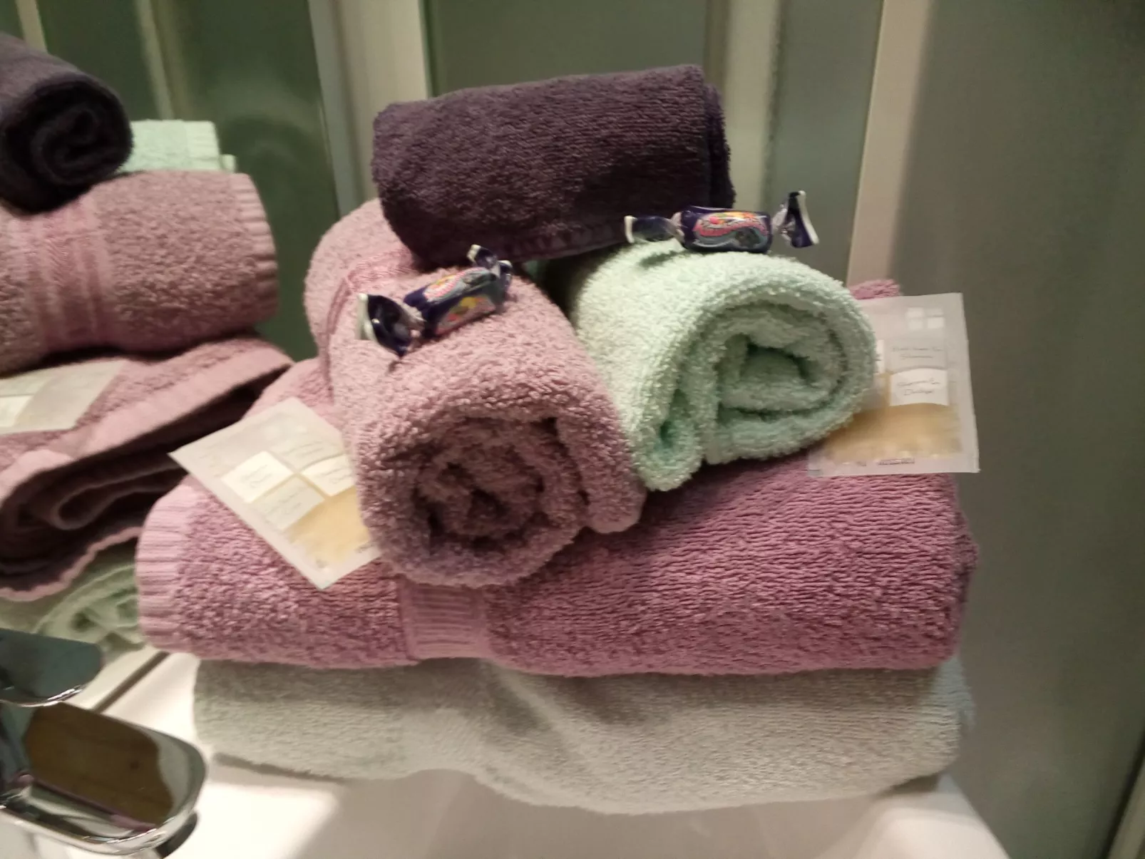 Studio-Appartement mit Balkon - Image-tags.info