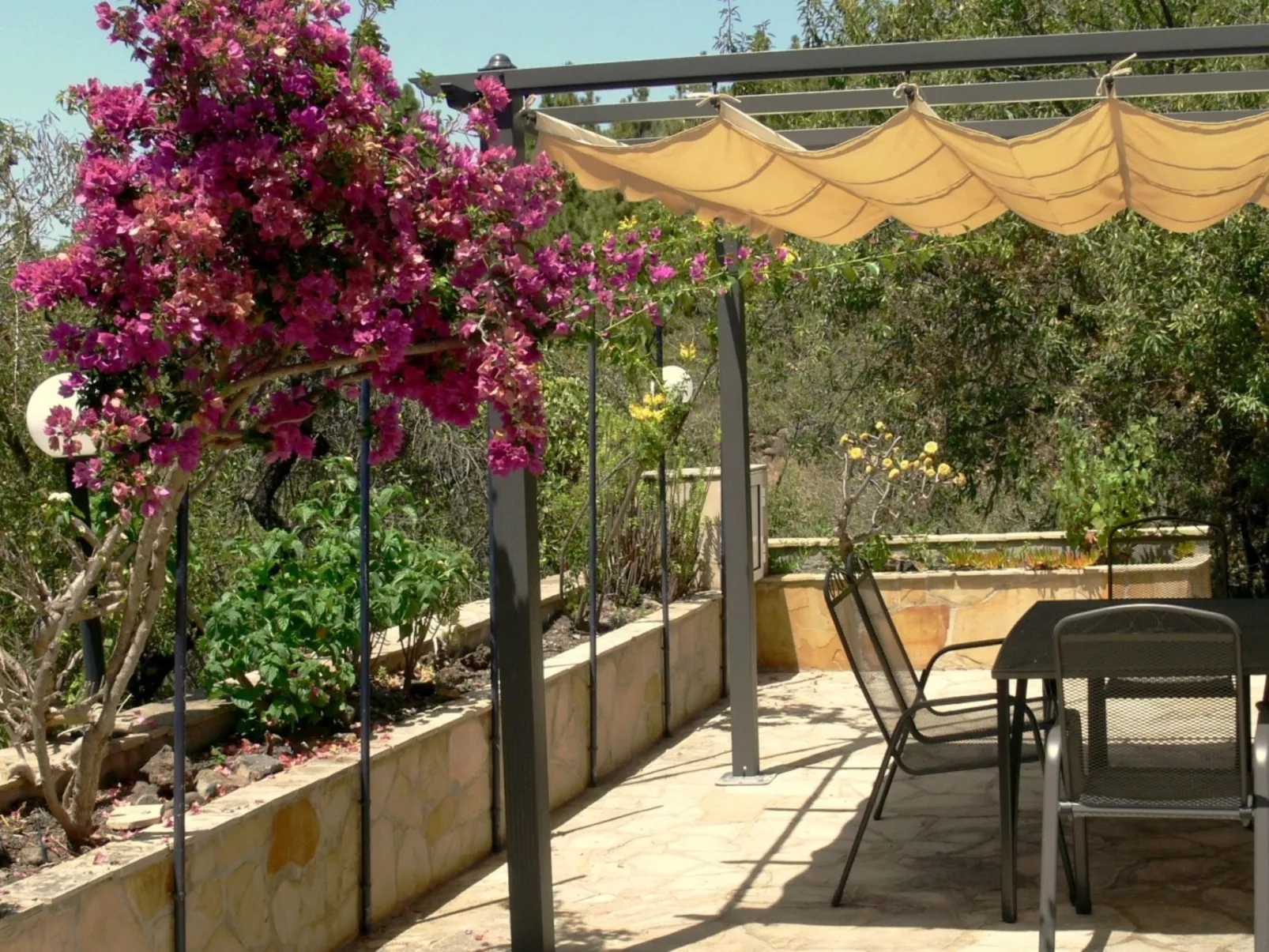 Anspruchsvolle Ferienvilla mit Panoramablick - Image-tags.info