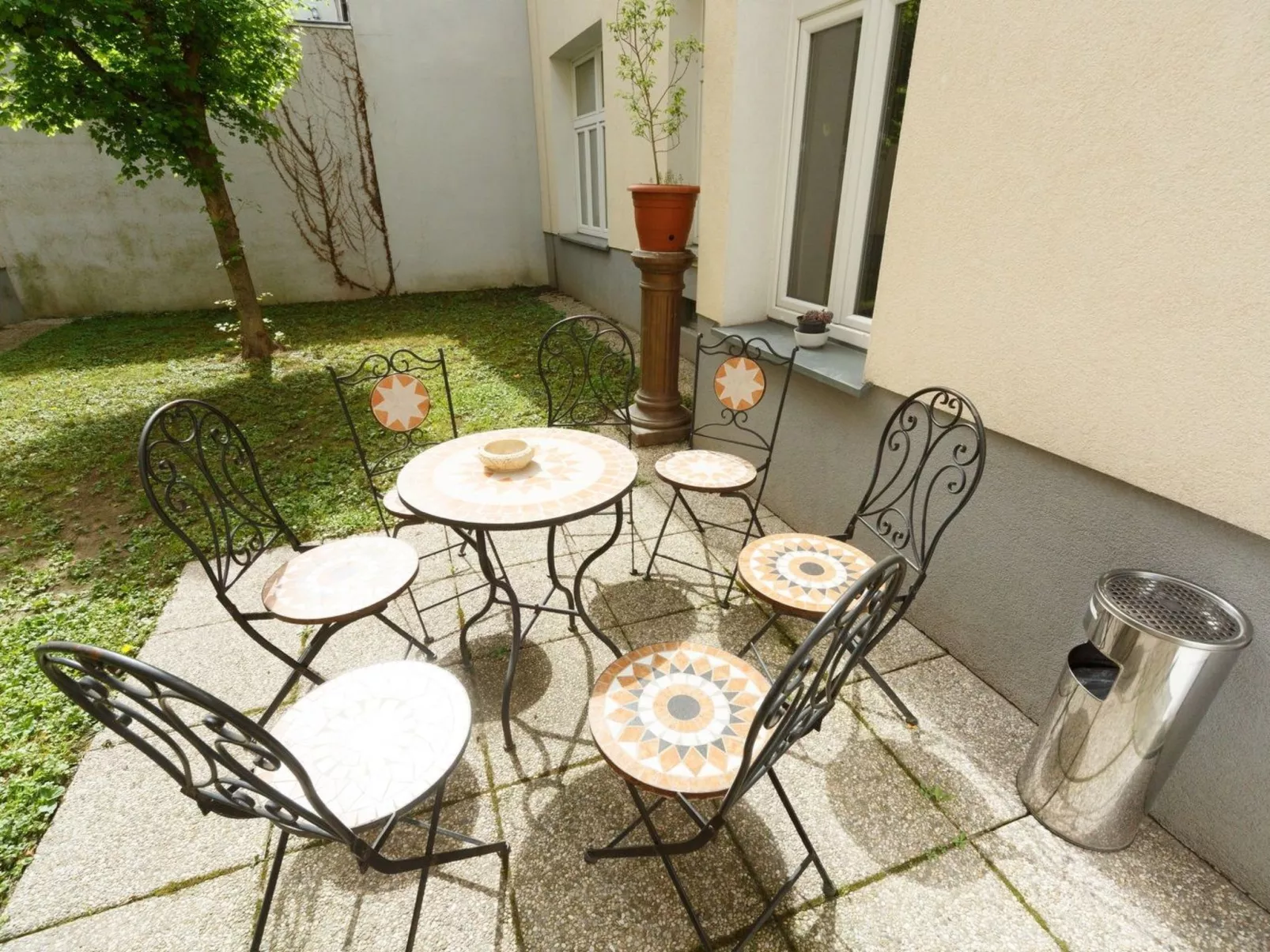 Appartement in Fünfhaus mit Garten - Image-tags.info