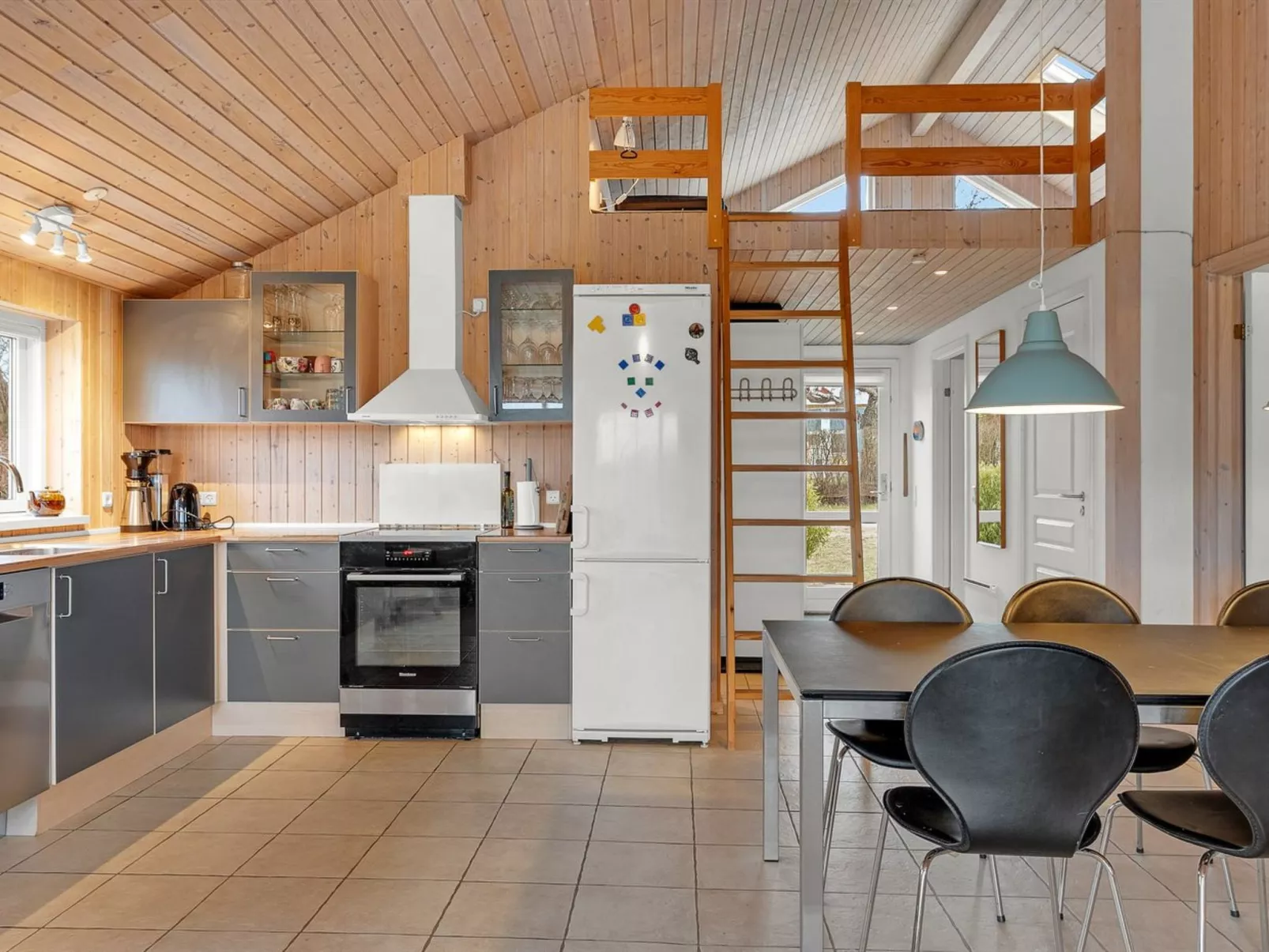 "Filisha" - 200m from the sea - Drinnen