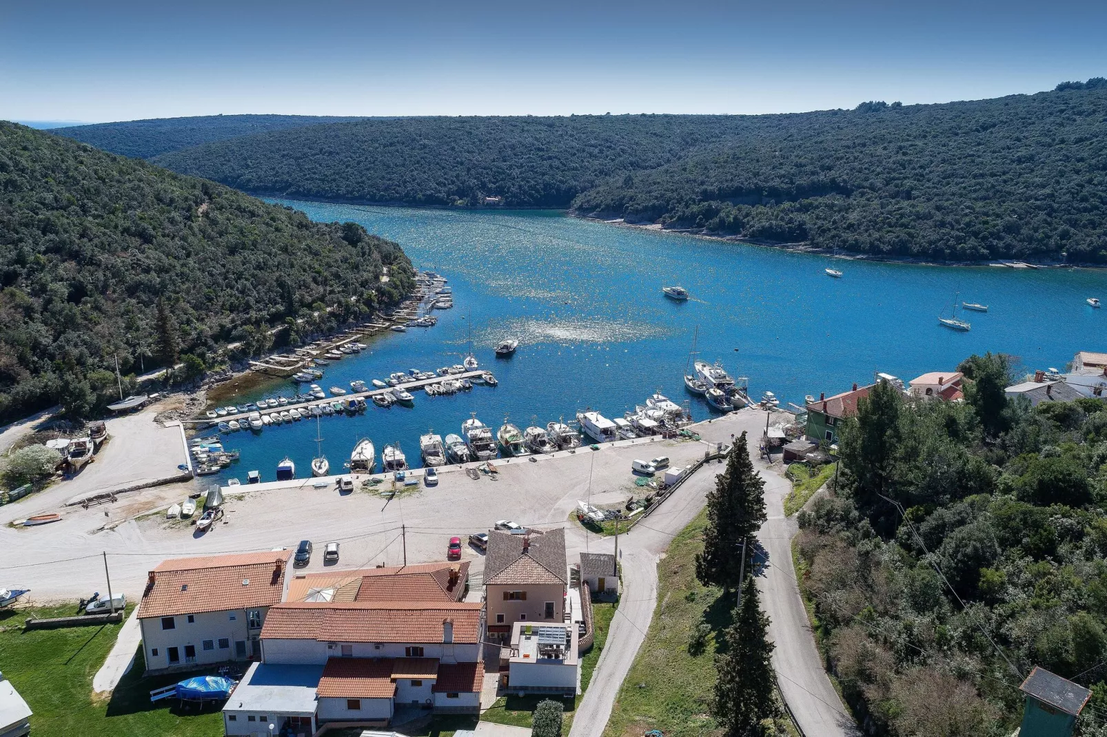 Villa Porto-Areas summer 1km