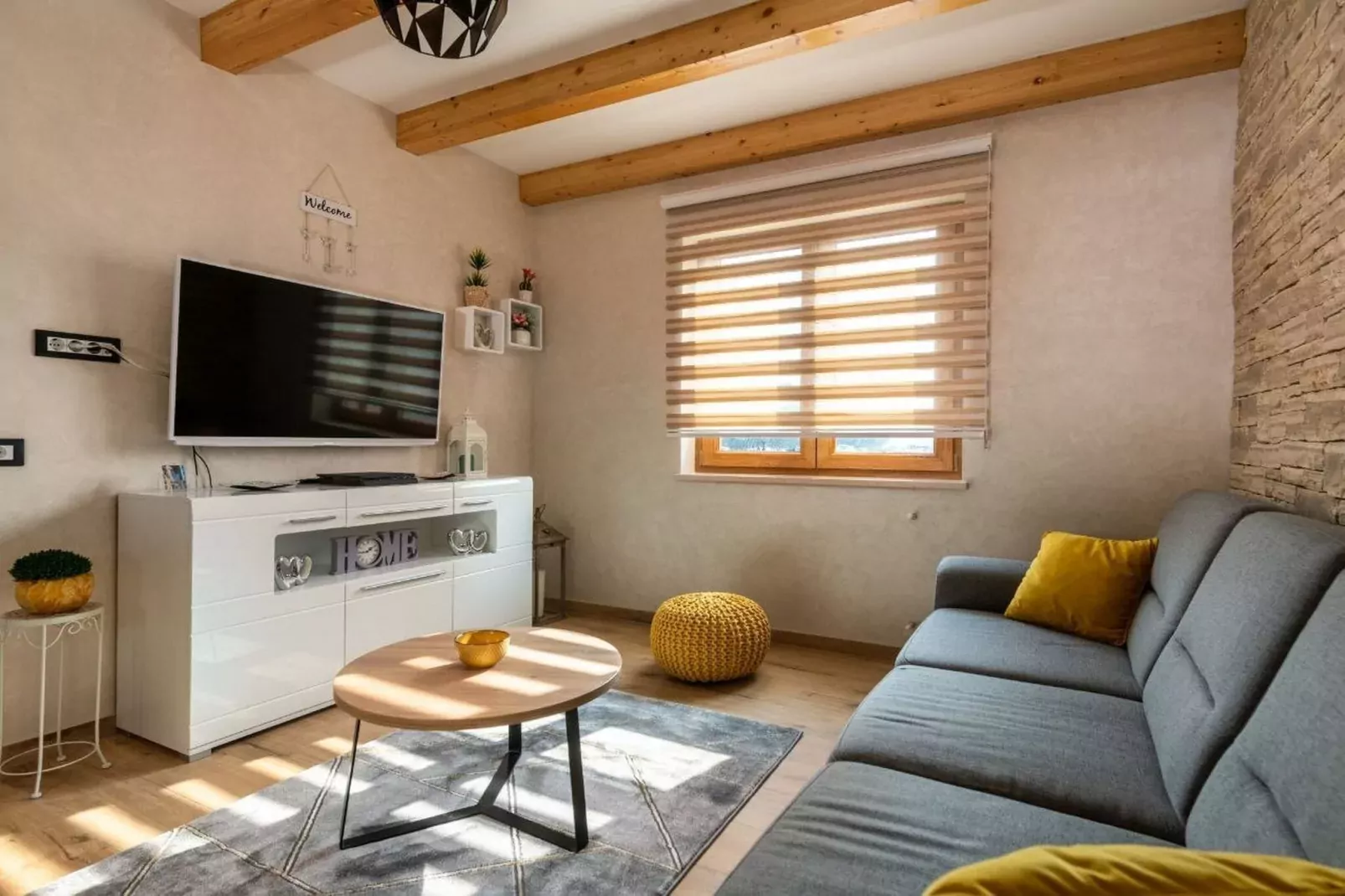 Villa Porto-Living room