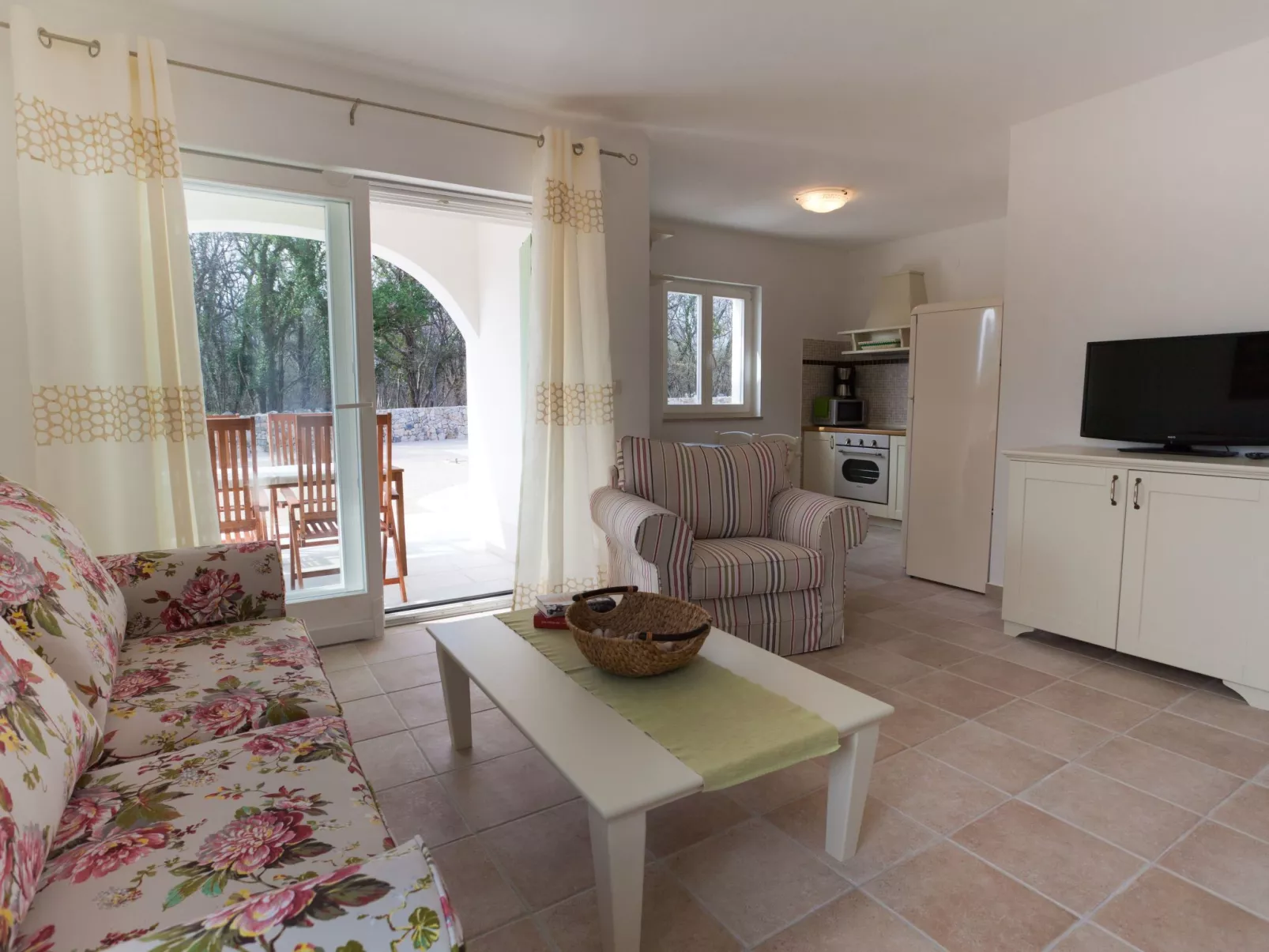 Luxuriöse Villa mit Pool inmitten der Natur - Image-tags.info