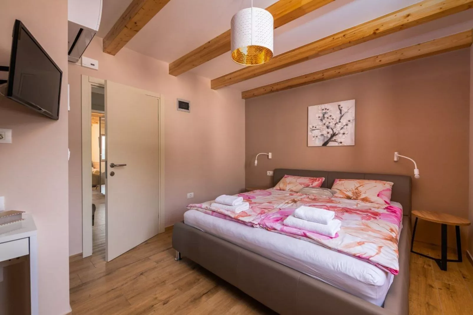 Villa Porto-Bedroom