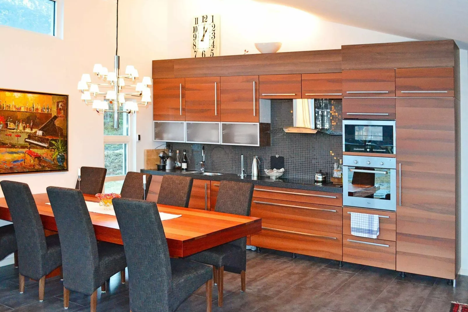 HUS 67509-Indoor